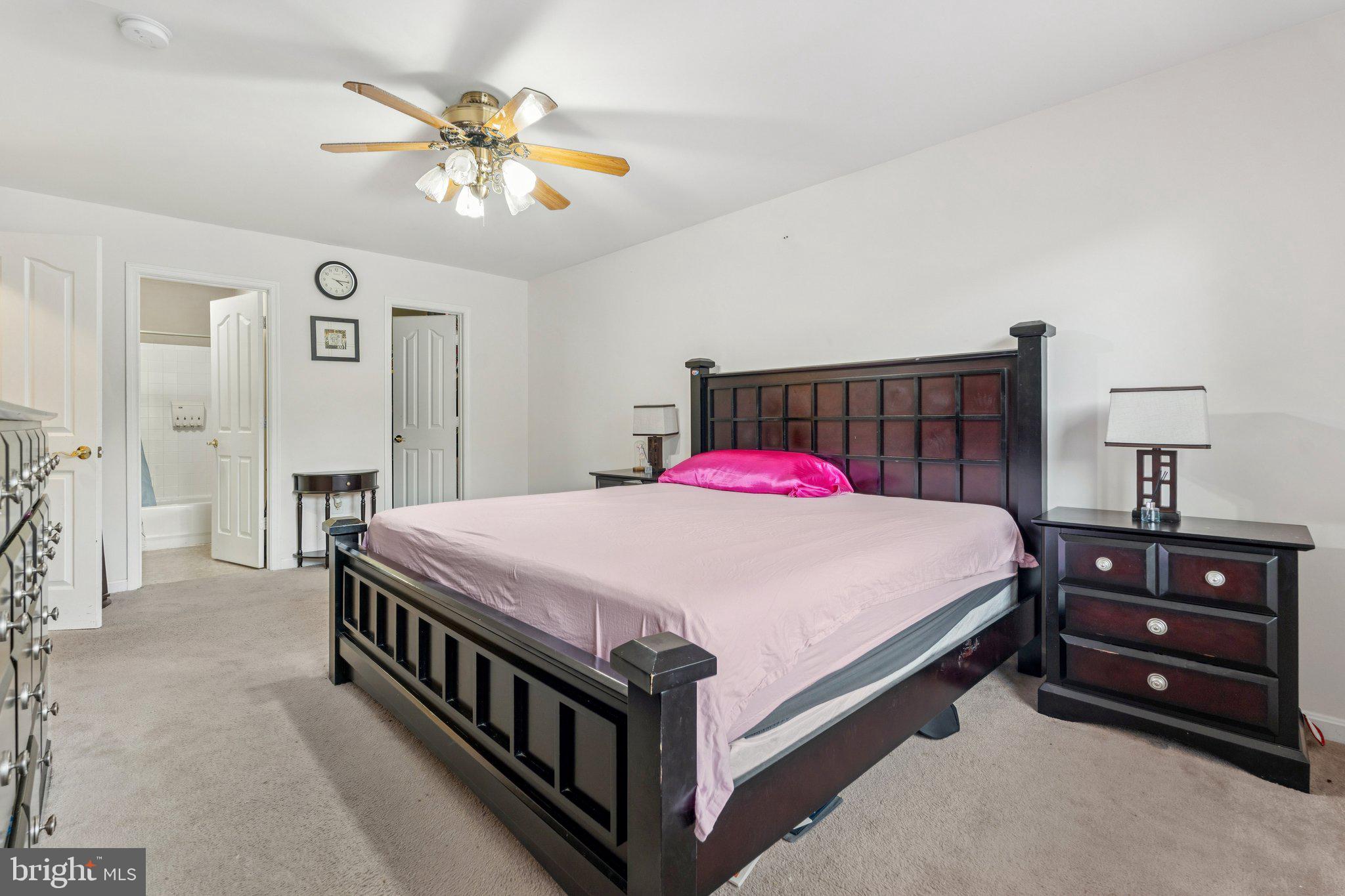 CARNEY GROVE - Residential