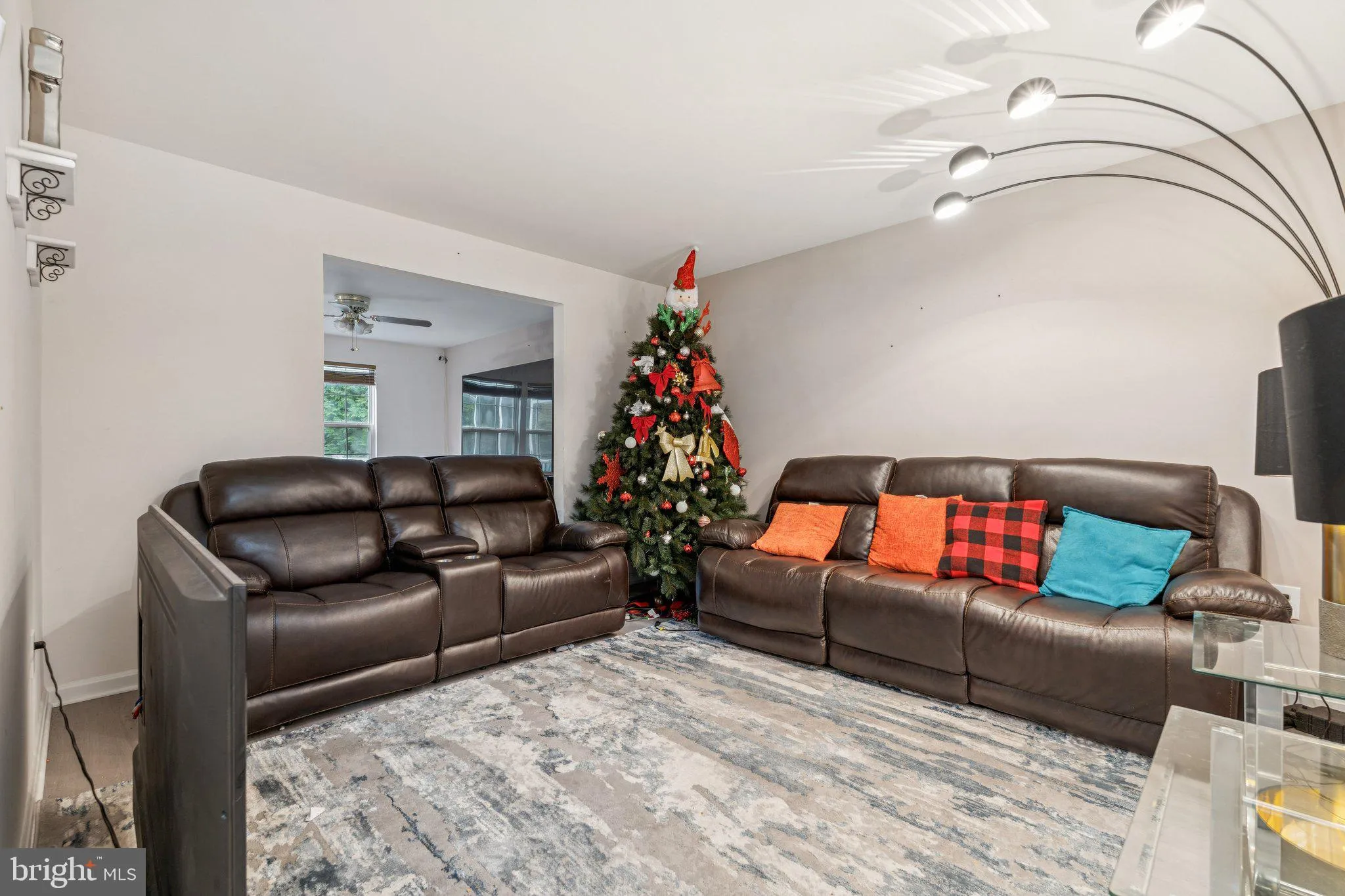 Parkville, Maryland 21234, United States, 4 Bedrooms Bedrooms, ,4 BathroomsBathrooms,Residential,Active,205058