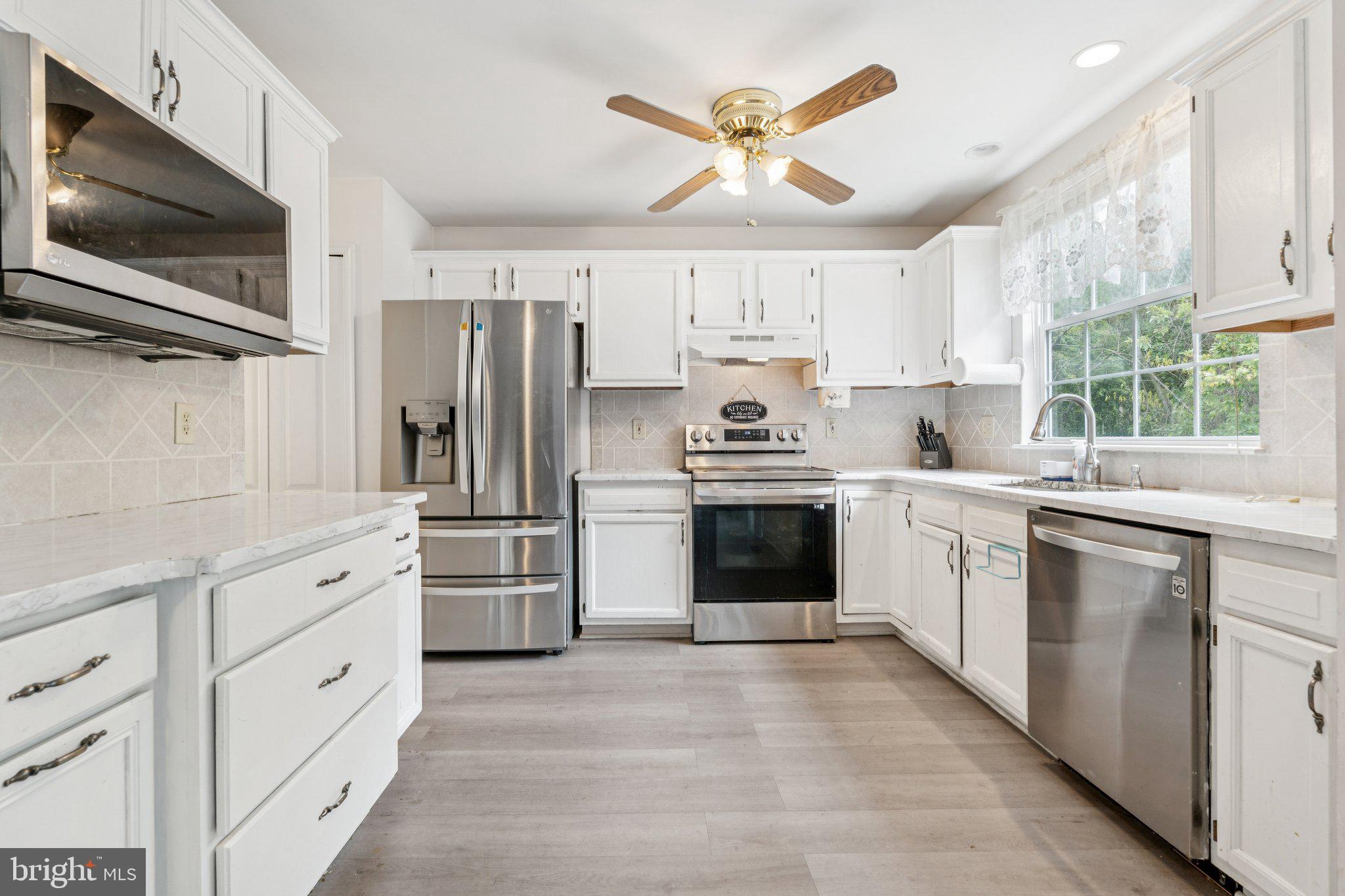 CARNEY GROVE - Residential