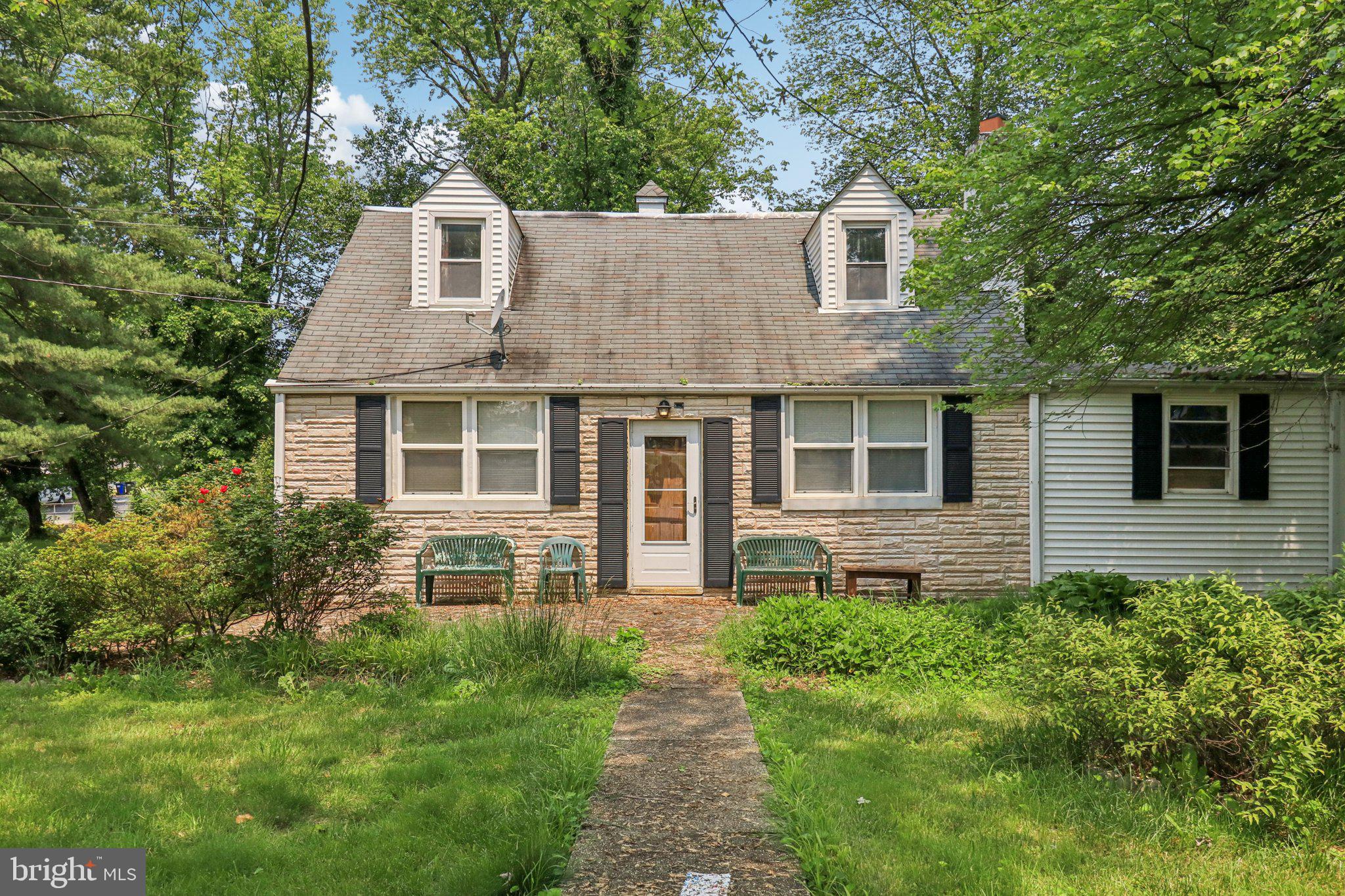 ENGLESIDE VILLAGE - Residential