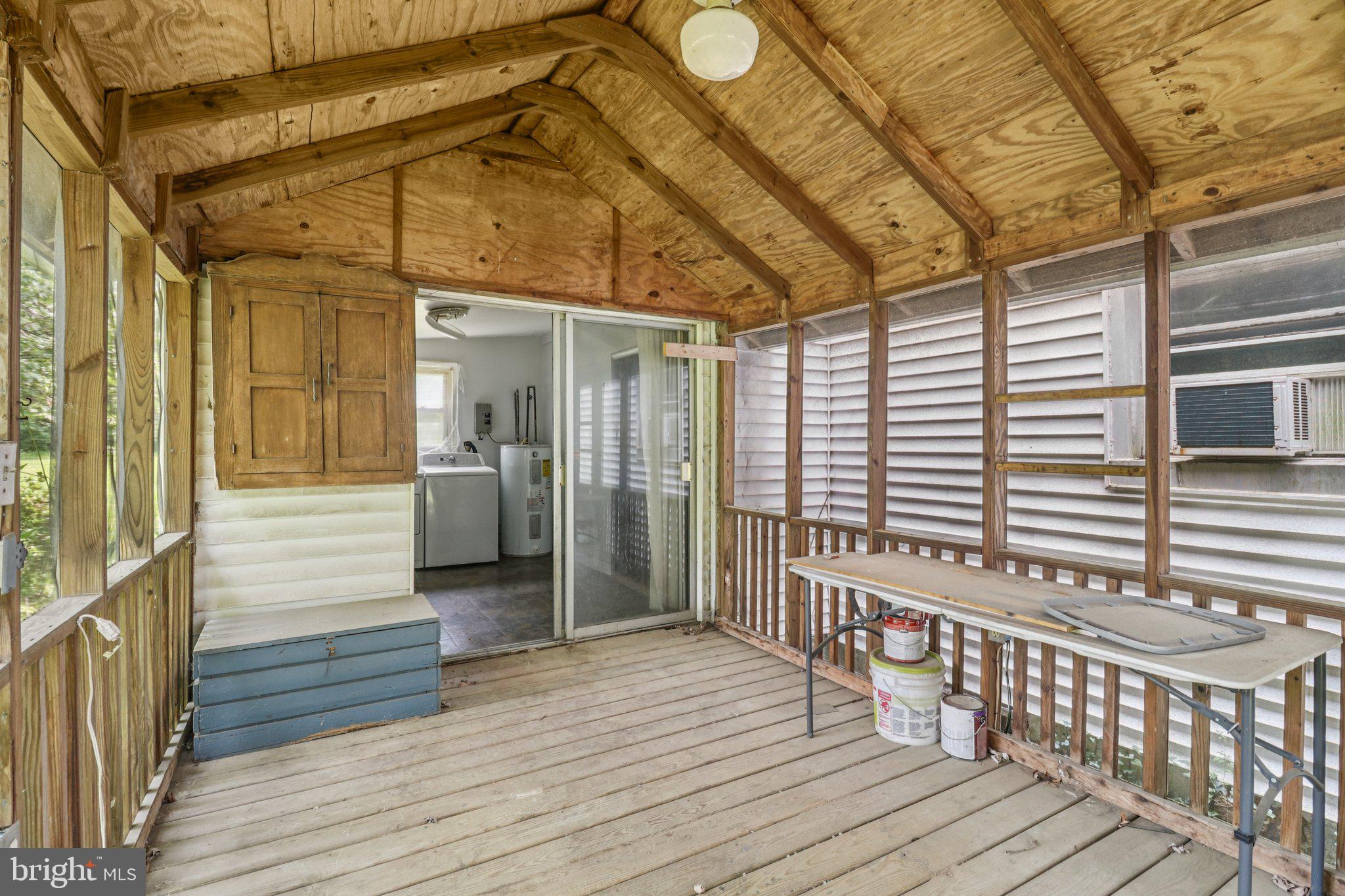 ENGLESIDE VILLAGE - Residential