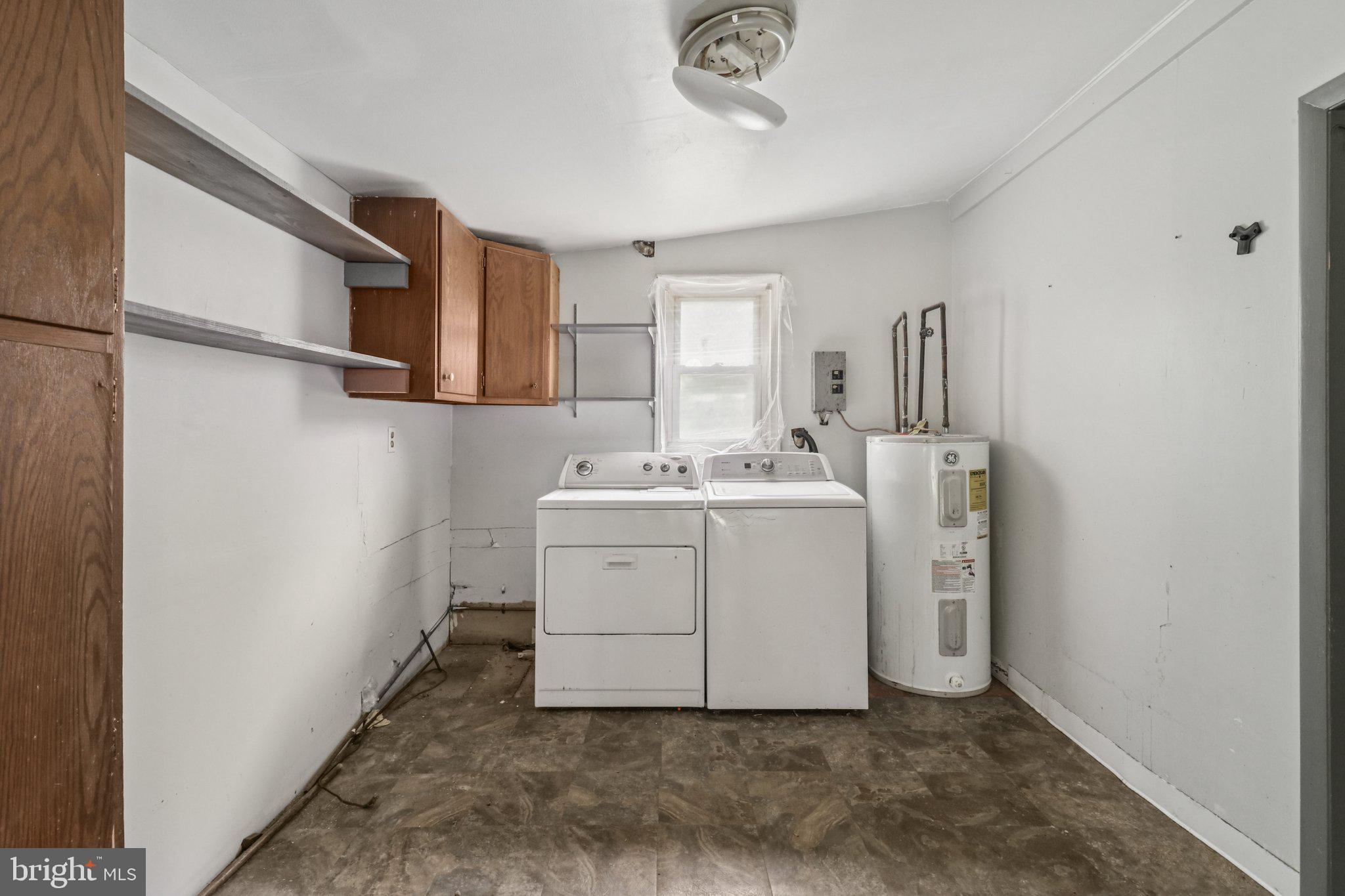 ENGLESIDE VILLAGE - Residential