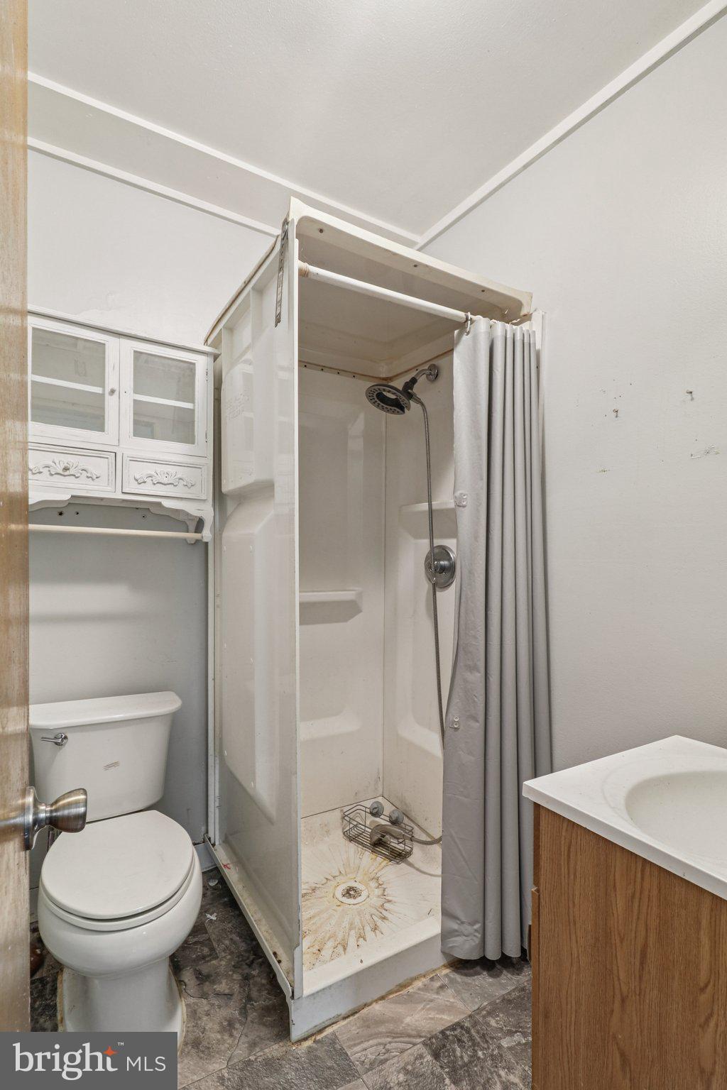 ENGLESIDE VILLAGE - Residential