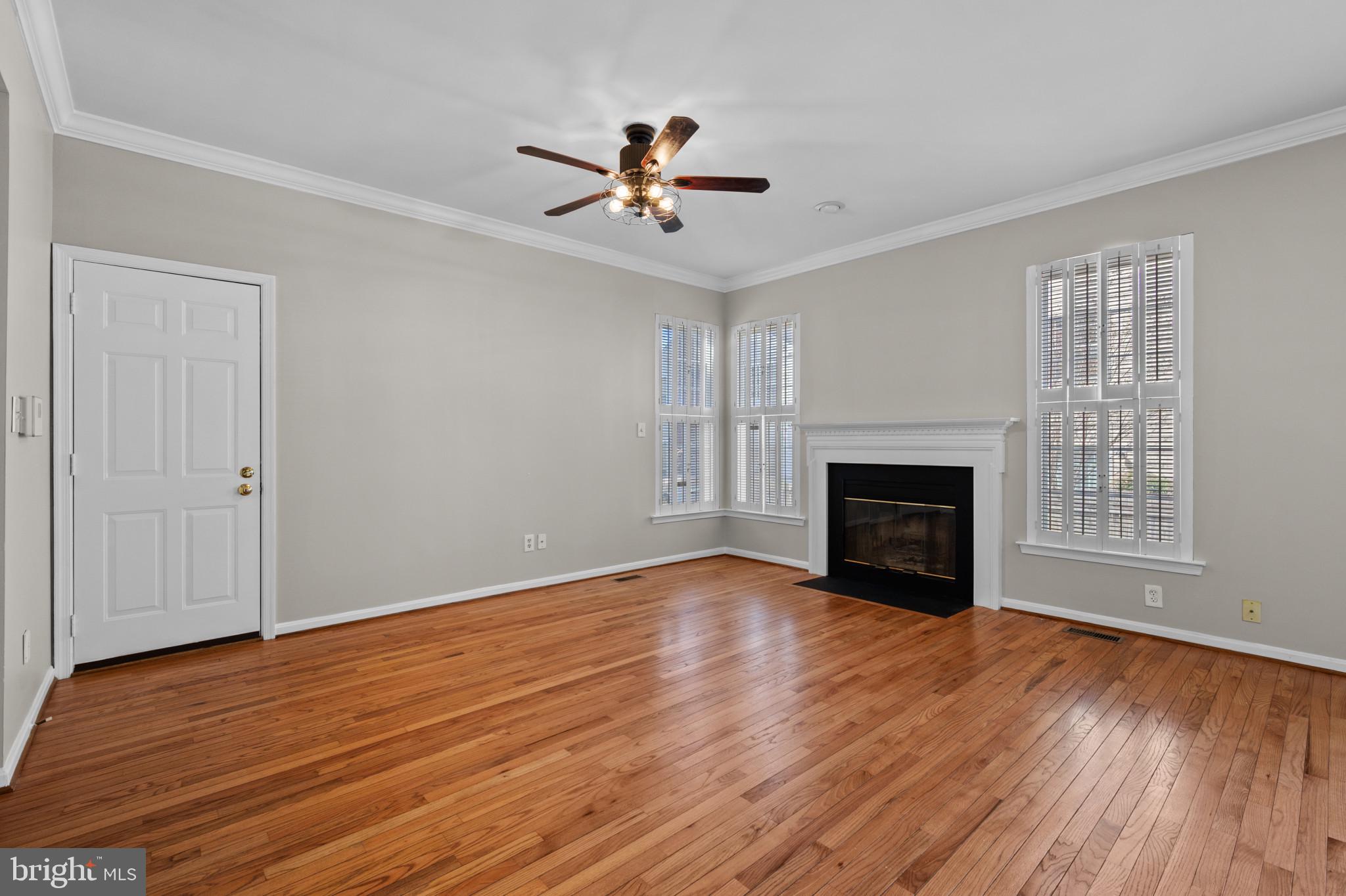 MEADOWGATE - Residential