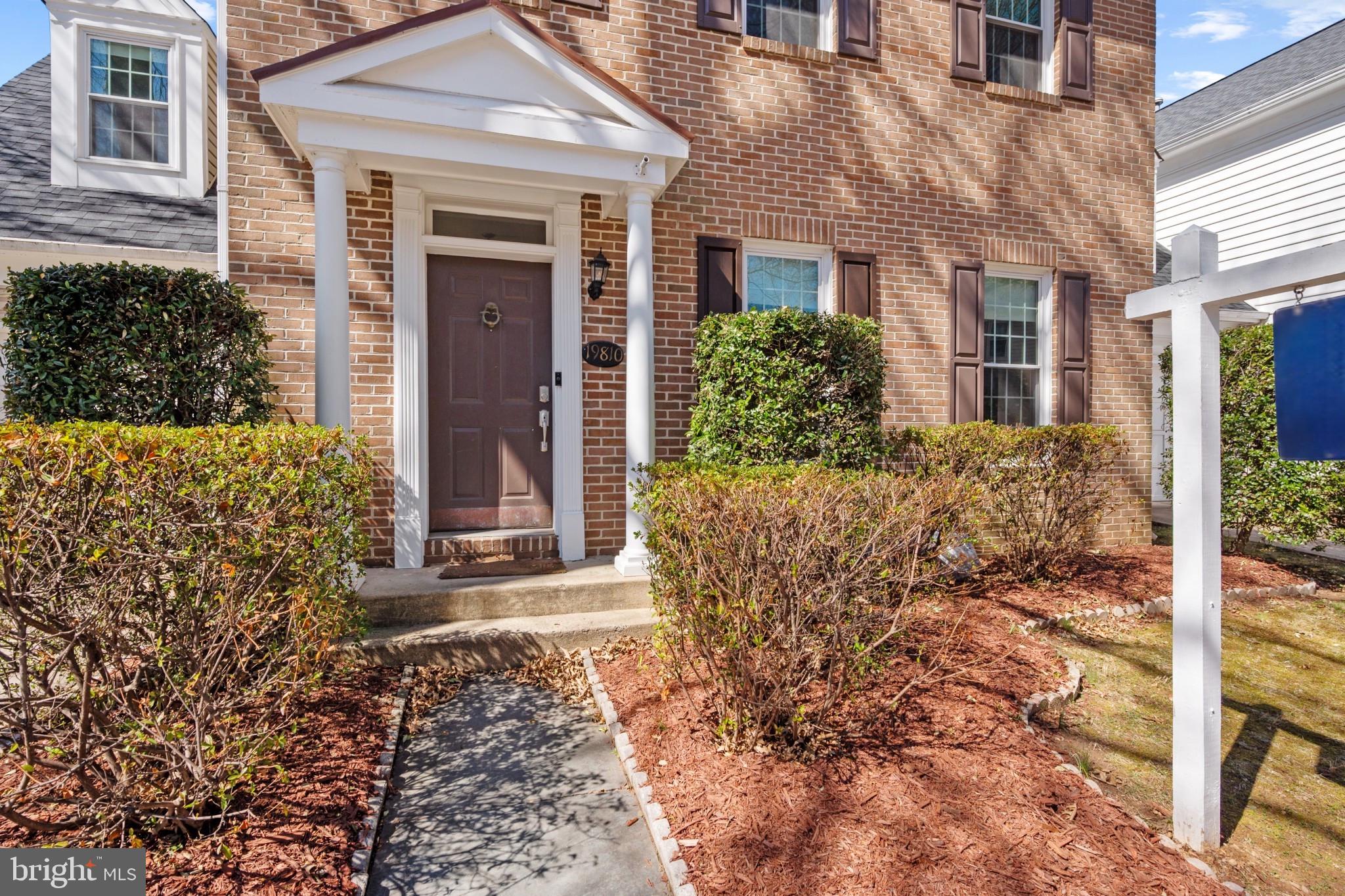 MEADOWGATE - Residential