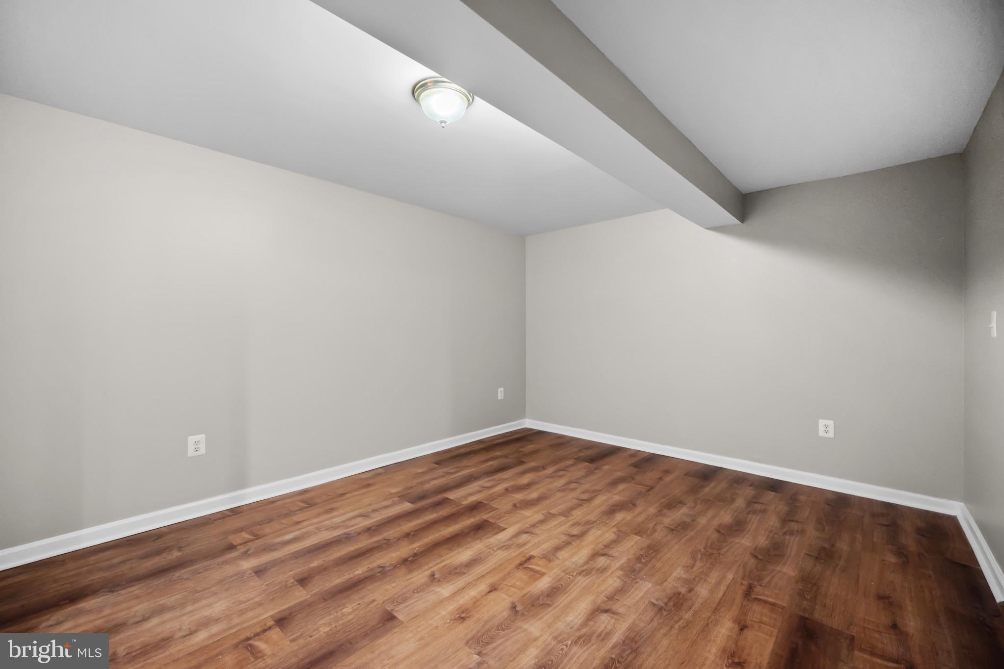 MEADOWGATE - Residential