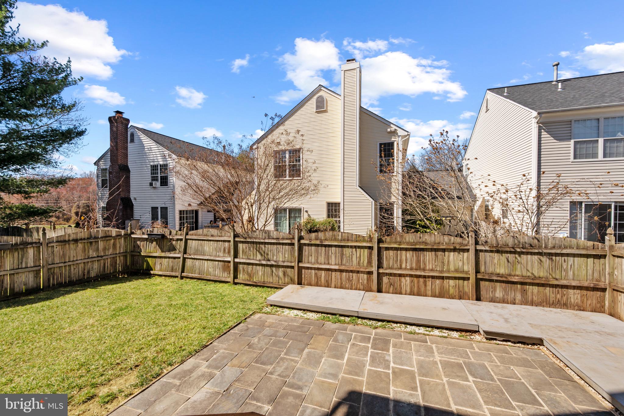 MEADOWGATE - Residential