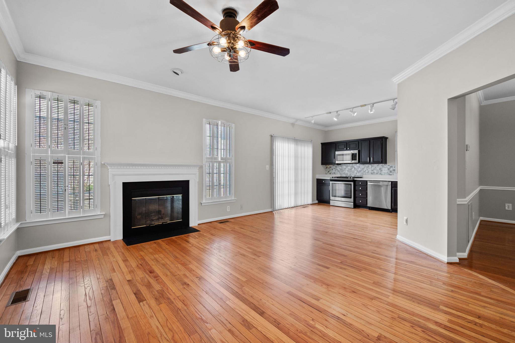 MEADOWGATE - Residential