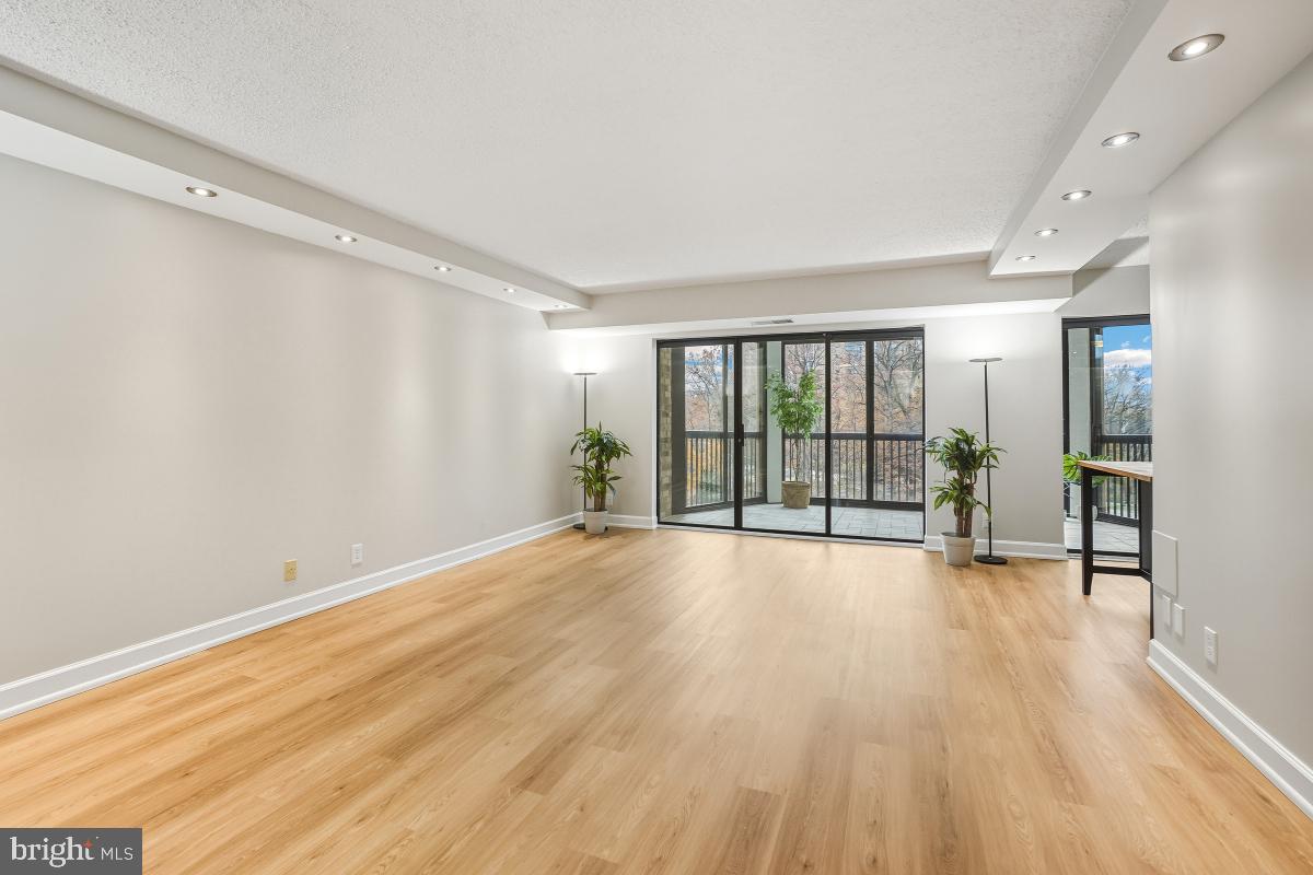 5904 MOUNT EAGLE DRIVE 601