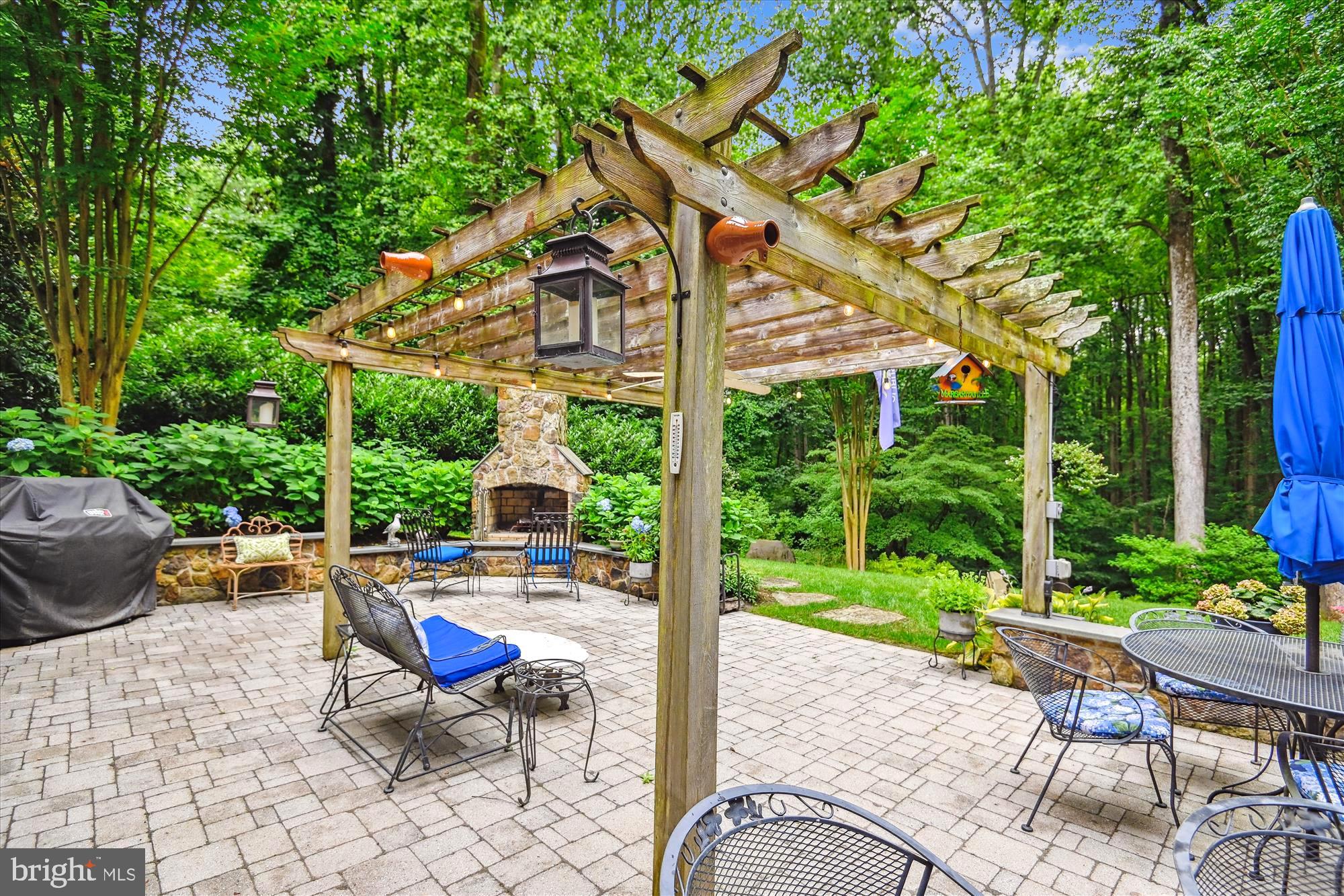 BLAKELY WOODS - Residential