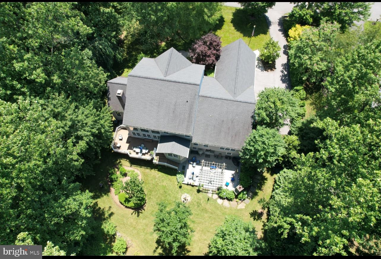 BLAKELY WOODS - Residential