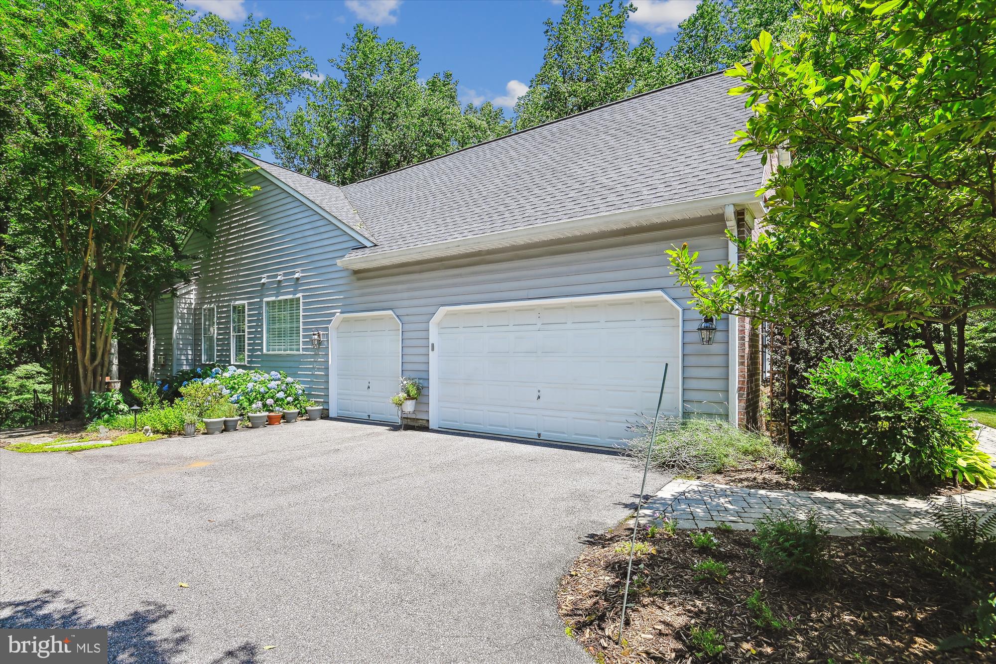 BLAKELY WOODS - Residential