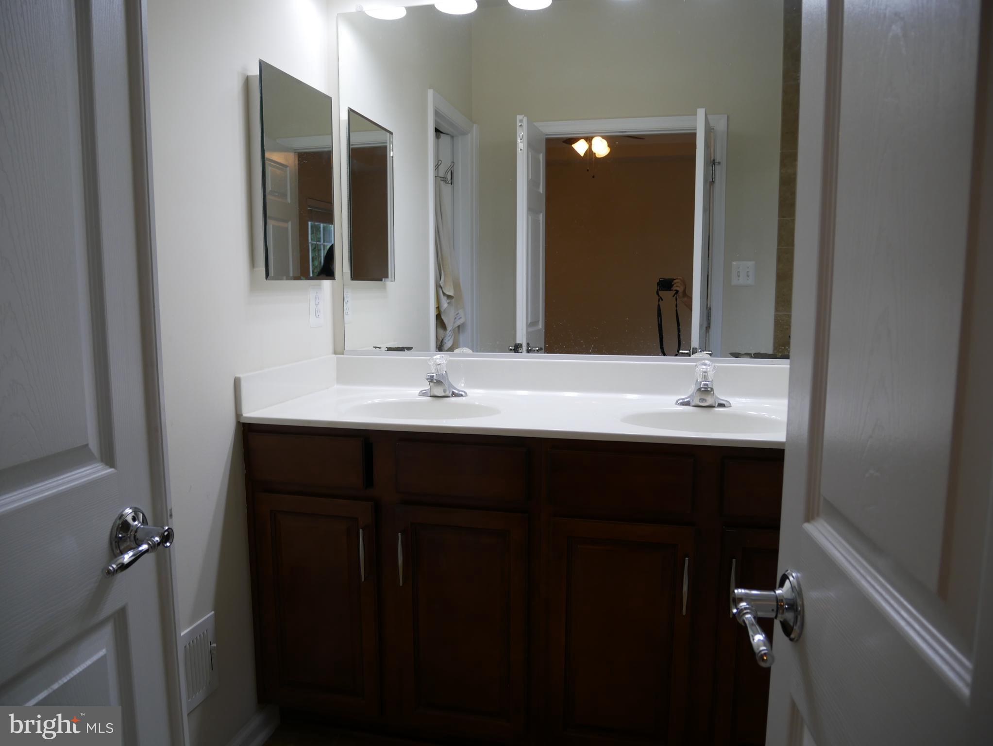 LEESBOROUGH - Residential Lease