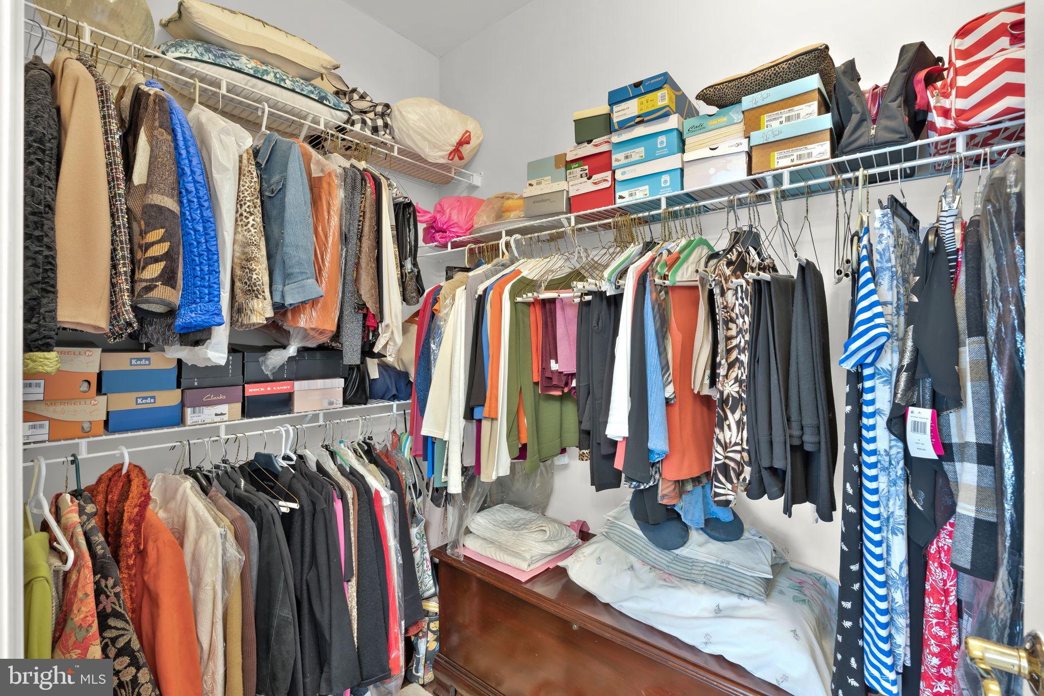 SALEM FIELDS - Residential