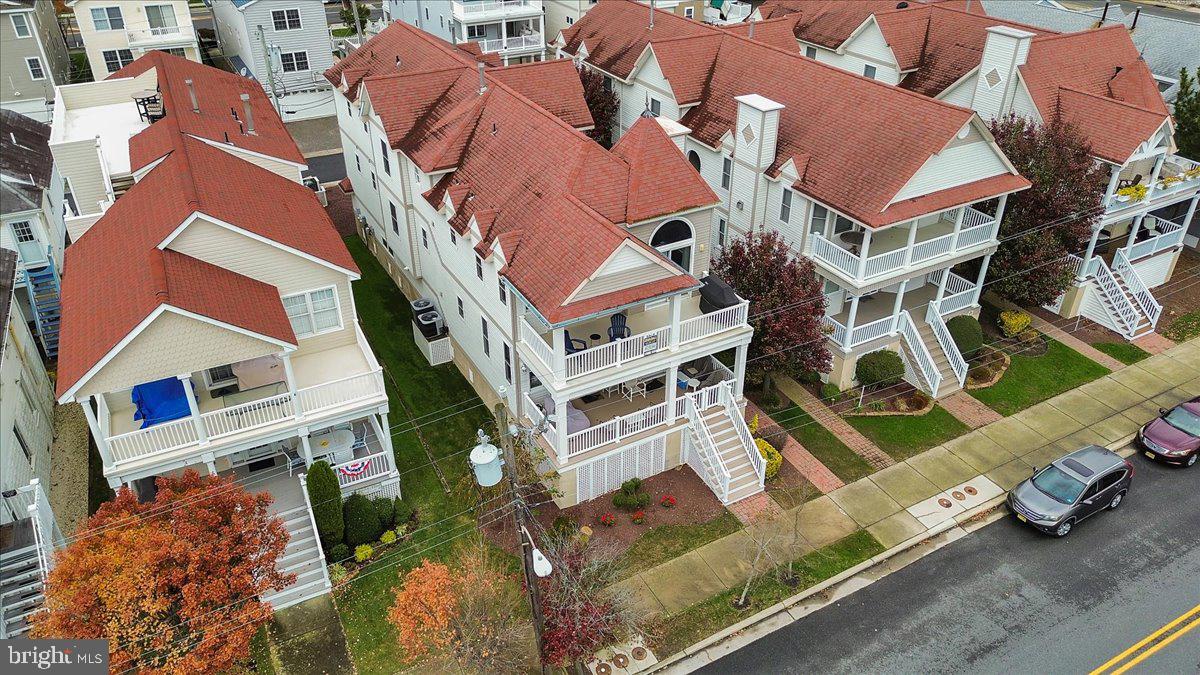 922 SIMPSON AVENUE 2ND FLOOR