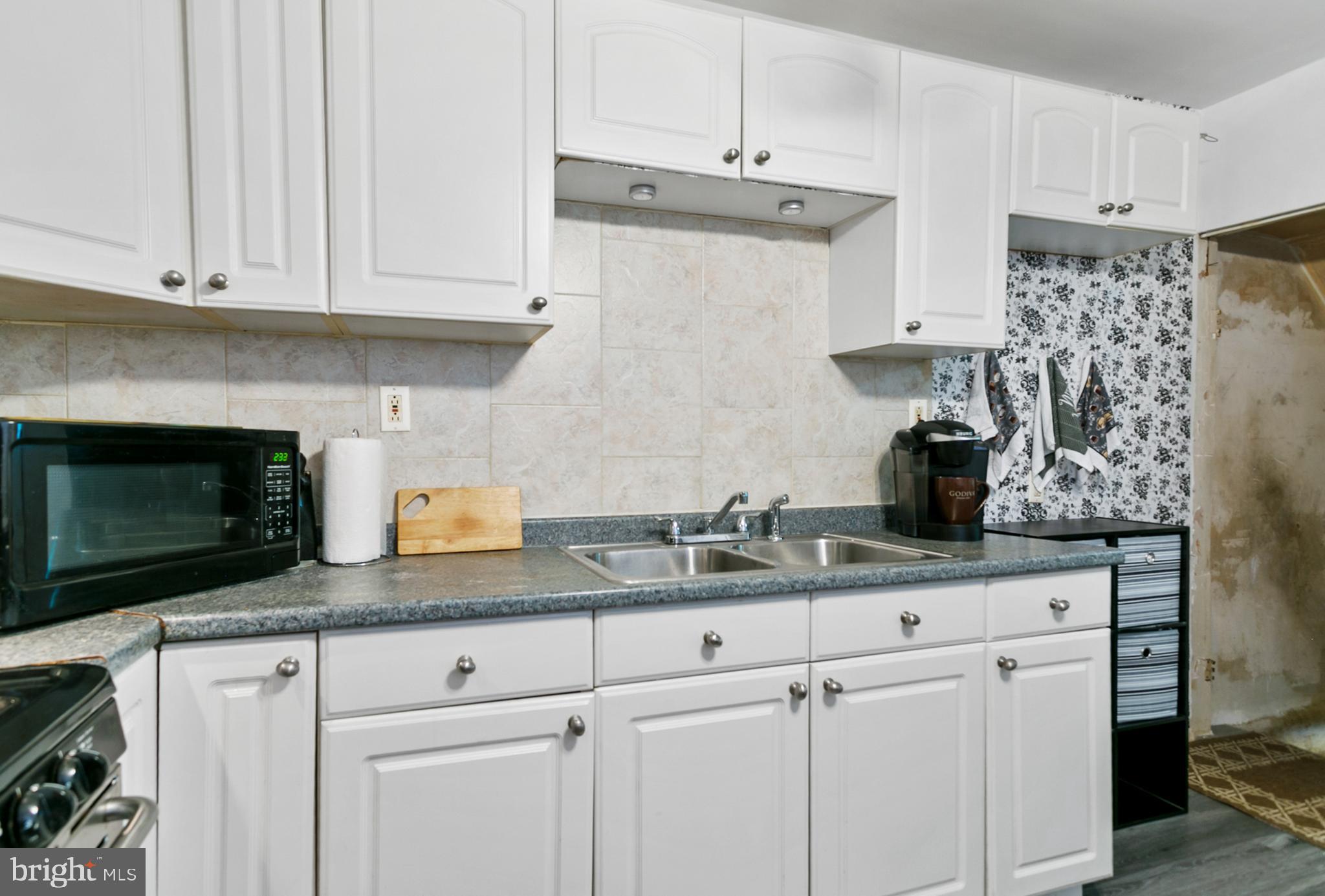 LOWER MOYAMENSING - Residential