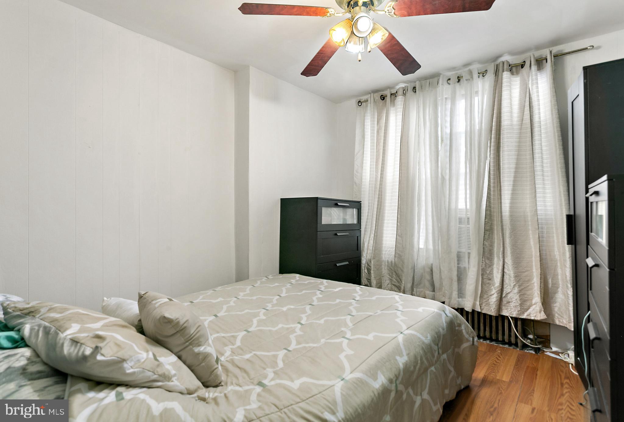 LOWER MOYAMENSING - Residential