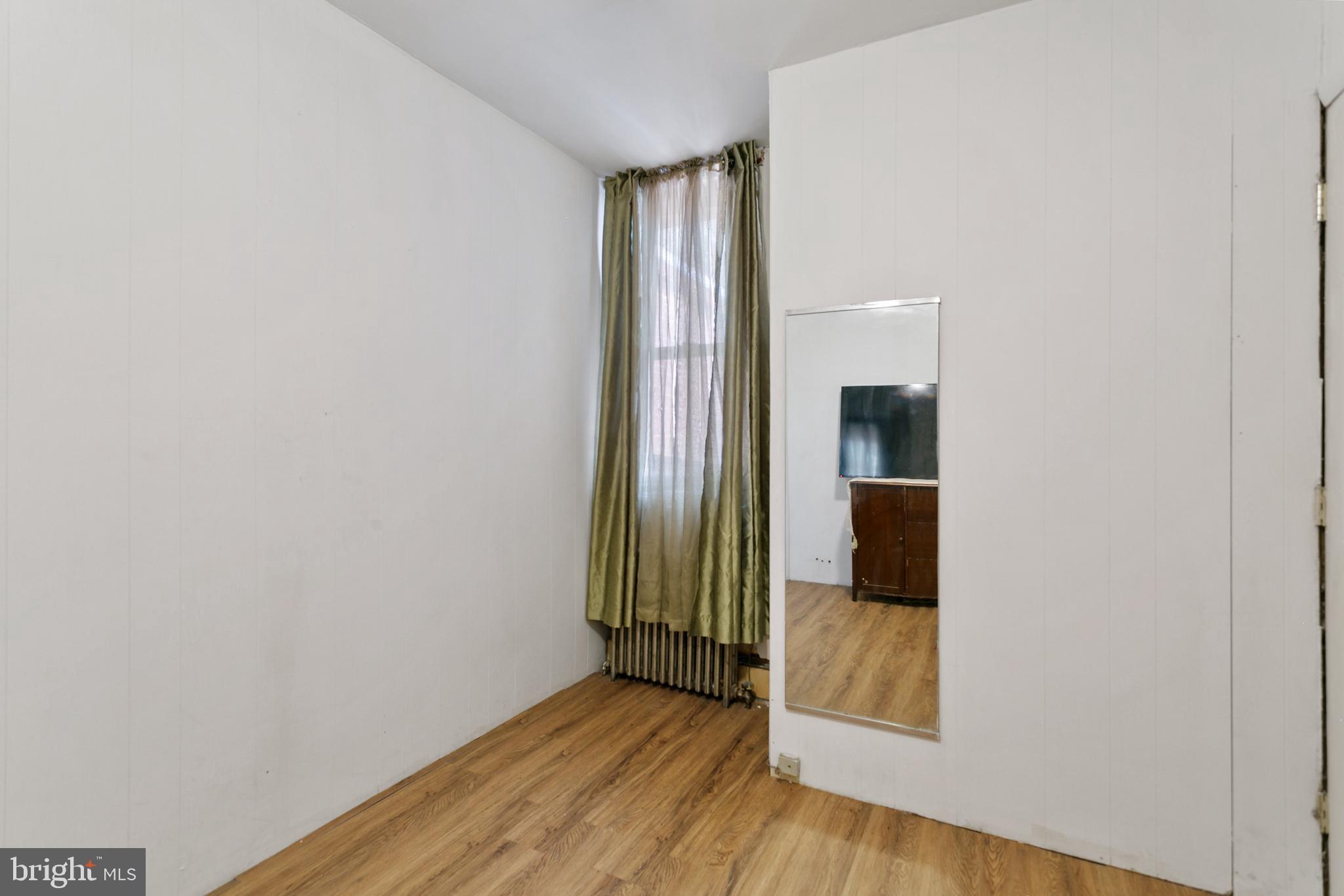 LOWER MOYAMENSING - Residential