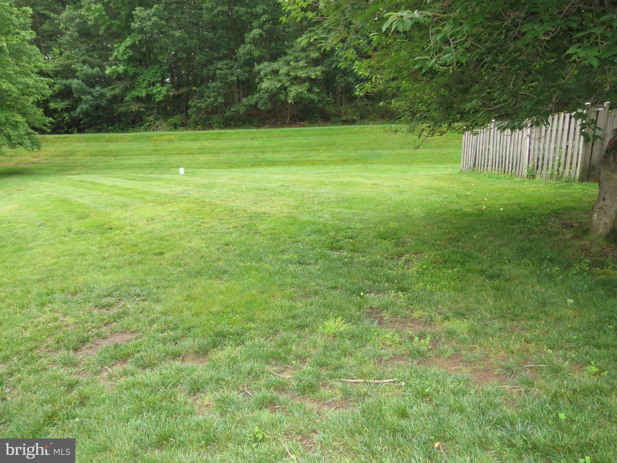 GLEN ORA PLAT FOUR - Residential