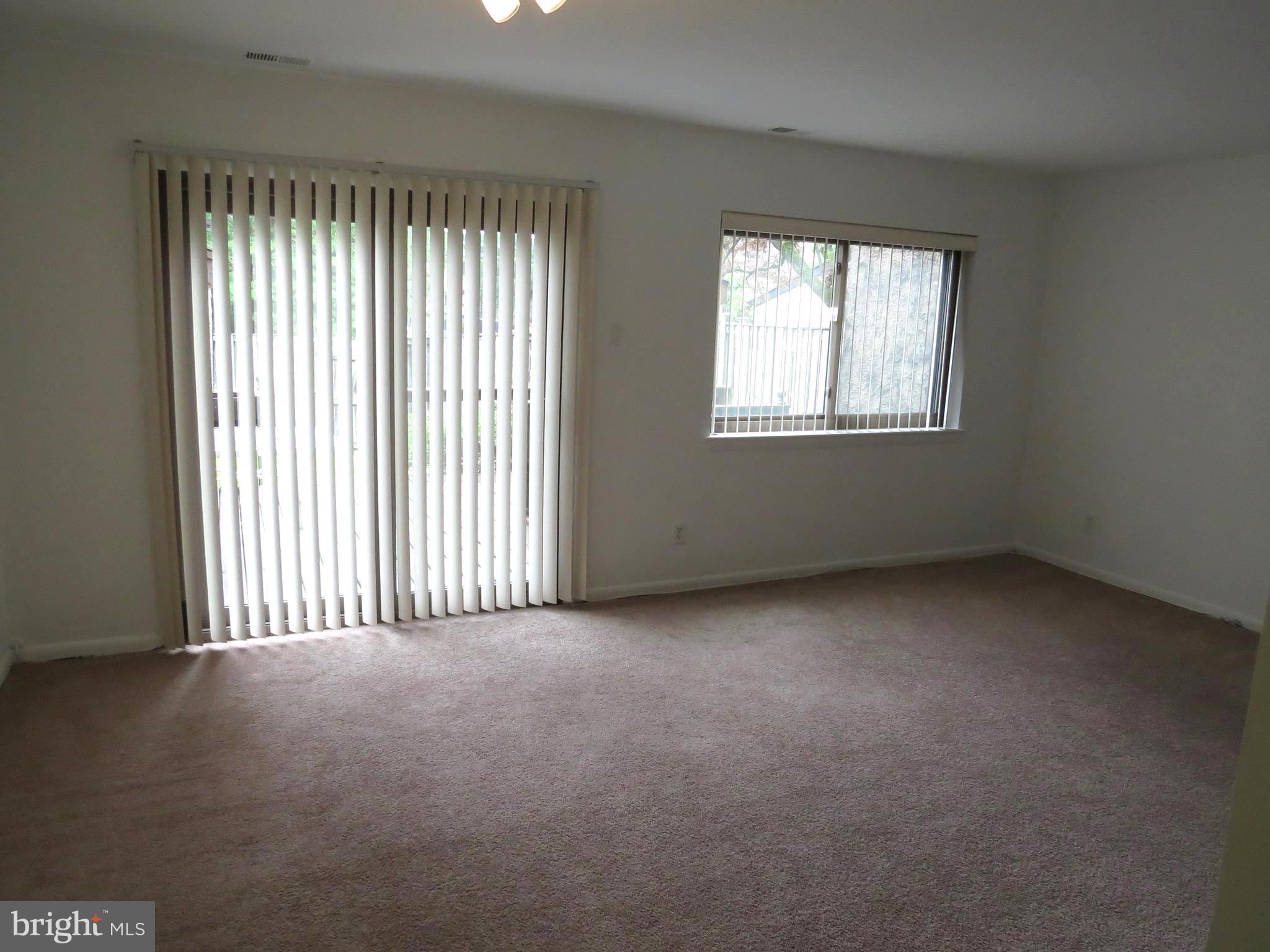 GLEN ORA PLAT FOUR - Residential