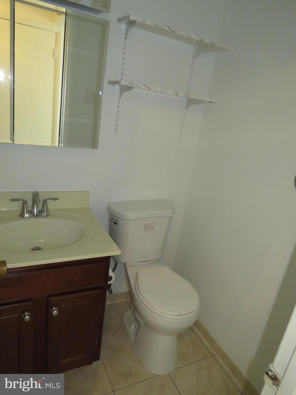 GLEN ORA PLAT FOUR - Residential