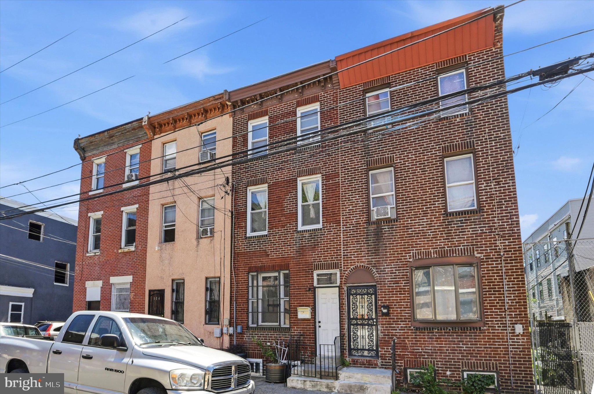 102 E HUNTINGDON STREET
