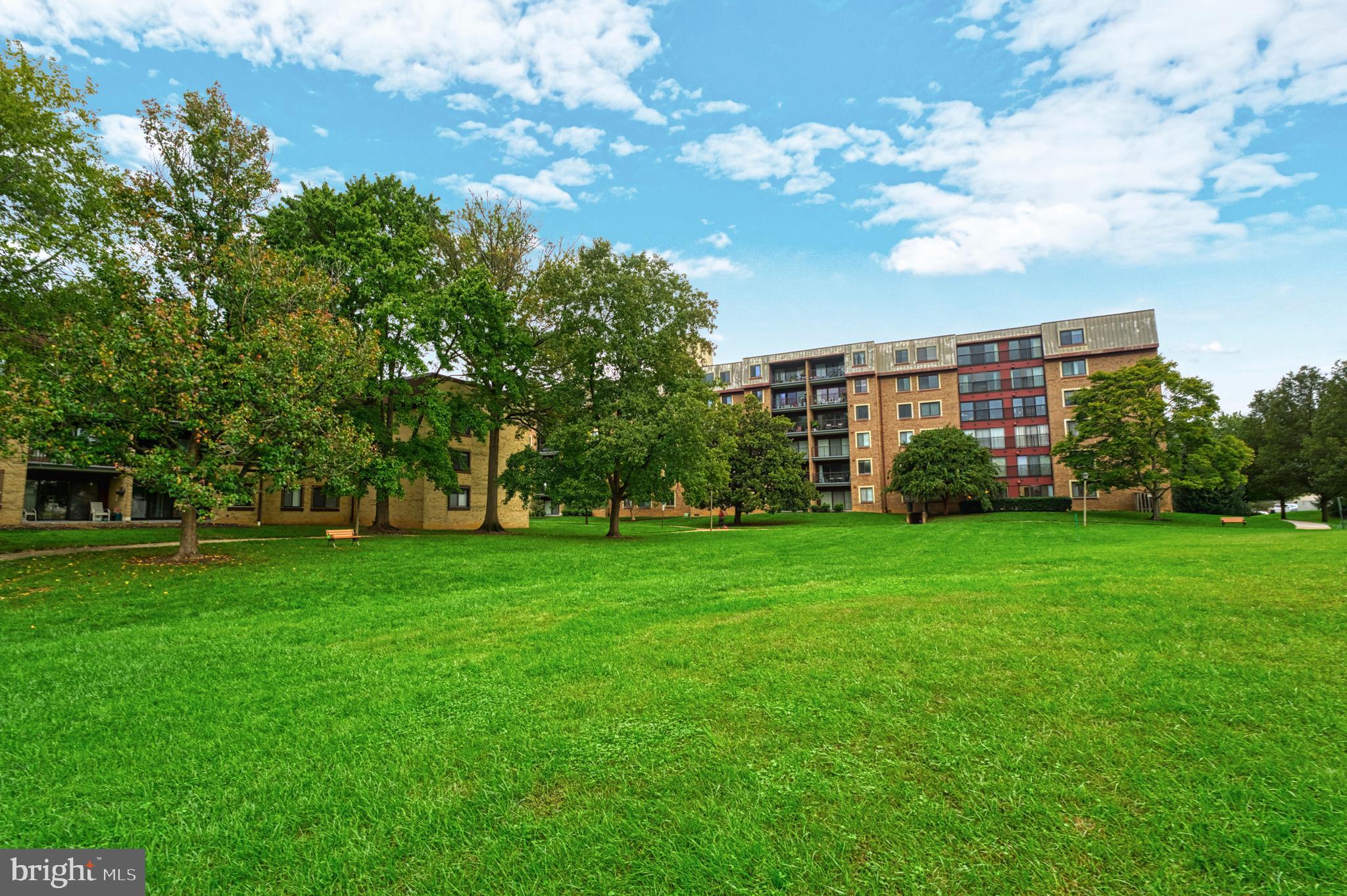 TREEBROOKE CONDOMINIUM - Residential