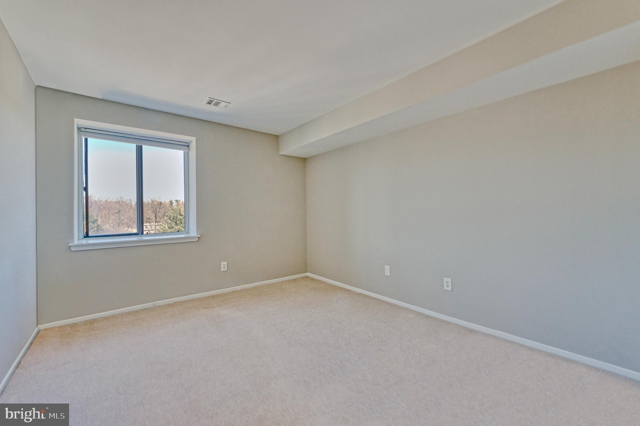 TREEBROOKE CONDOMINIUM - Residential