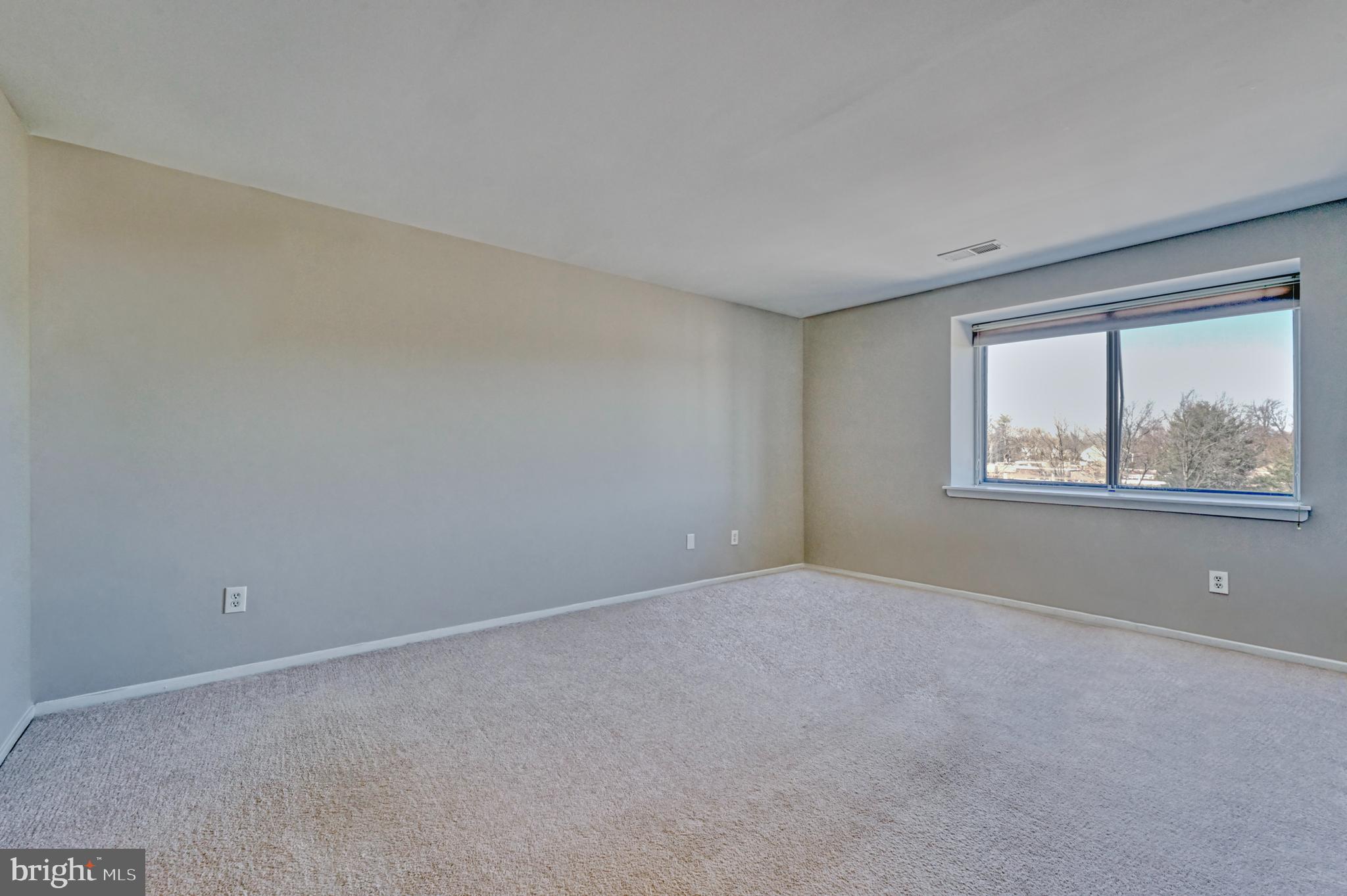 TREEBROOKE CONDOMINIUM - Residential