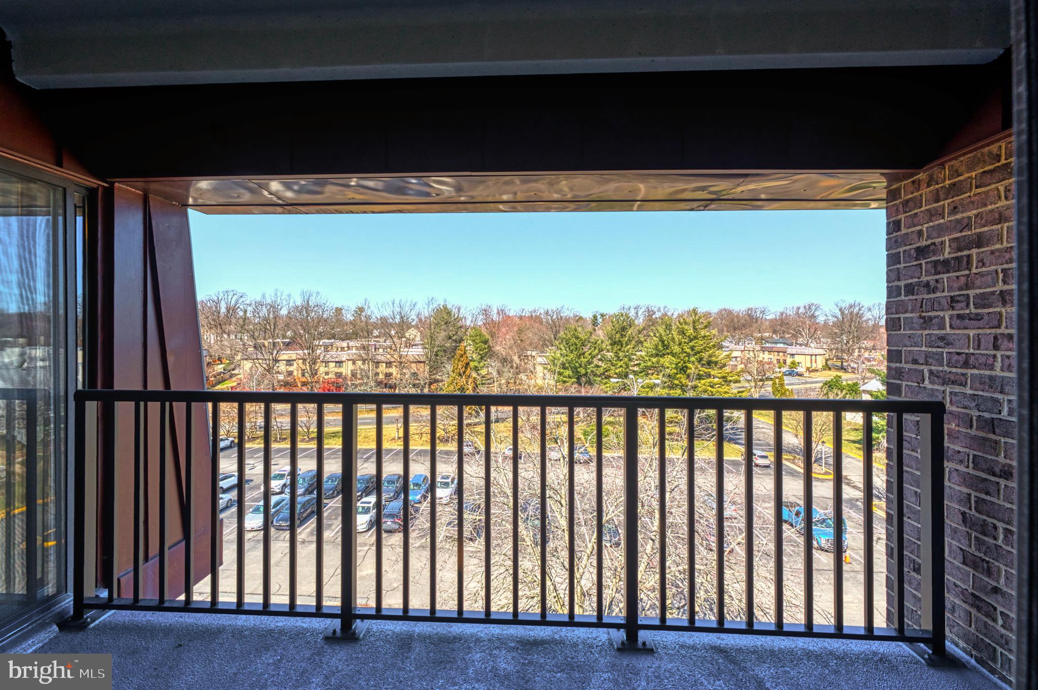 TREEBROOKE CONDOMINIUM - Residential