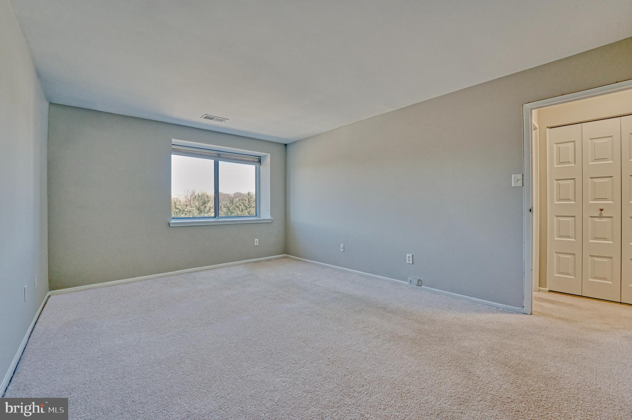 TREEBROOKE CONDOMINIUM - Residential