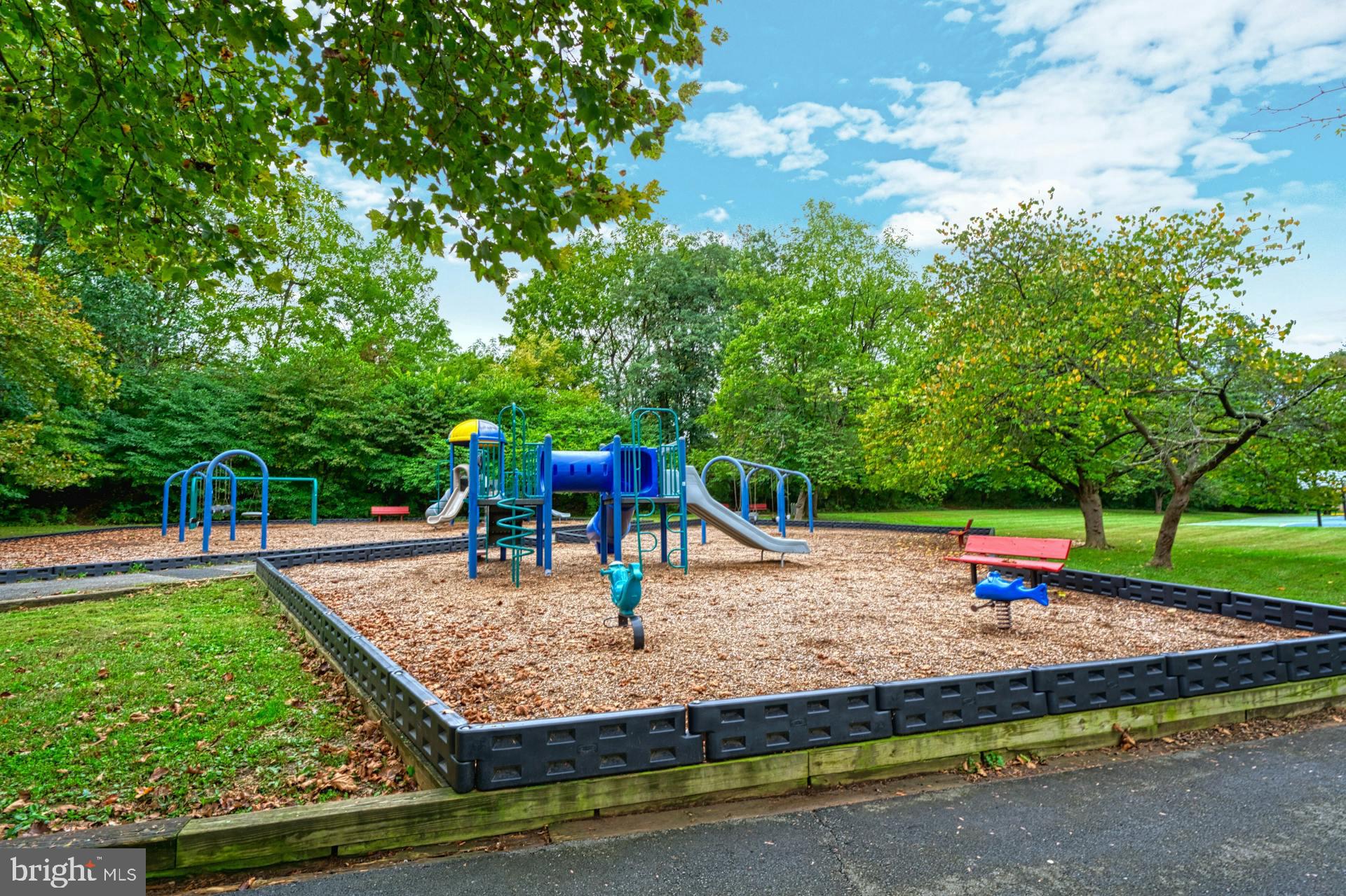 TREEBROOKE CONDOMINIUM - Residential