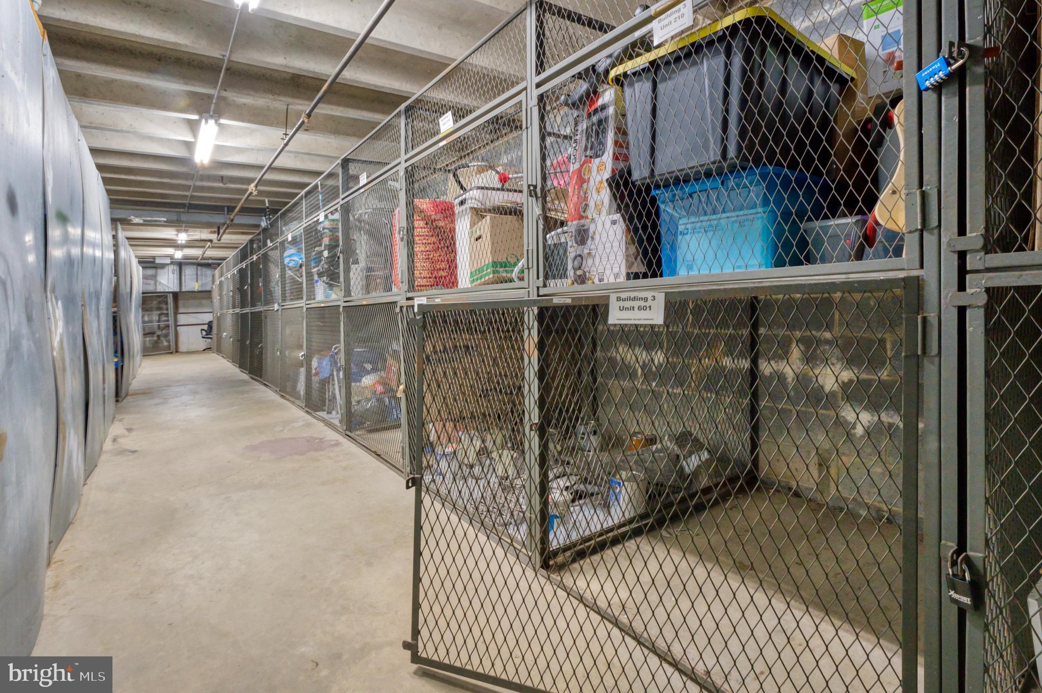 TREEBROOKE CONDOMINIUM - Residential