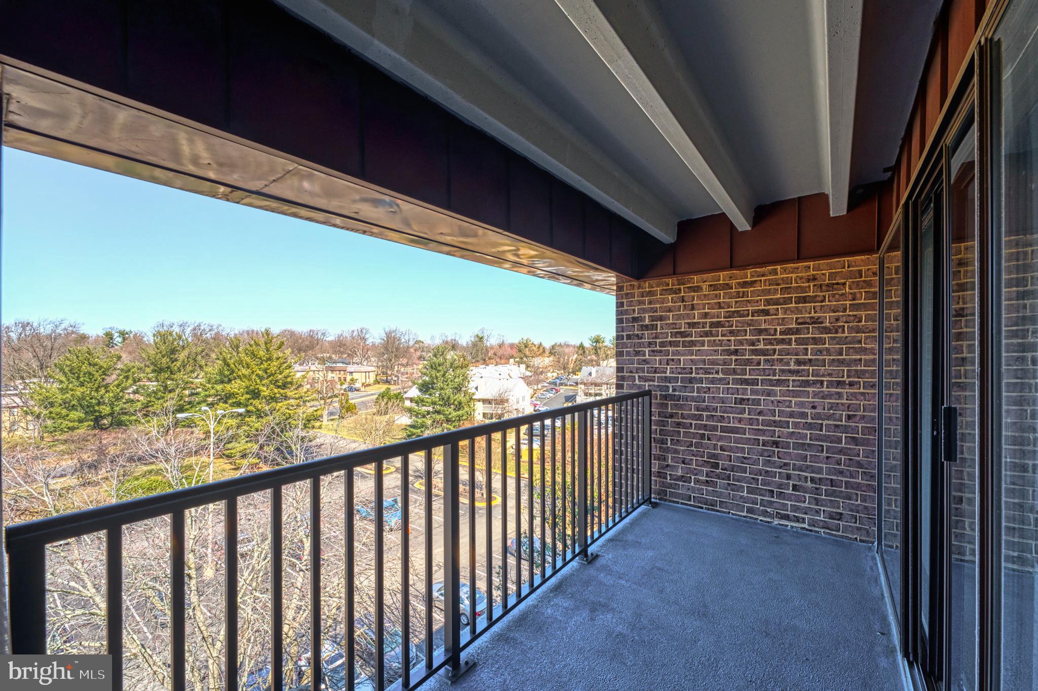 TREEBROOKE CONDOMINIUM - Residential