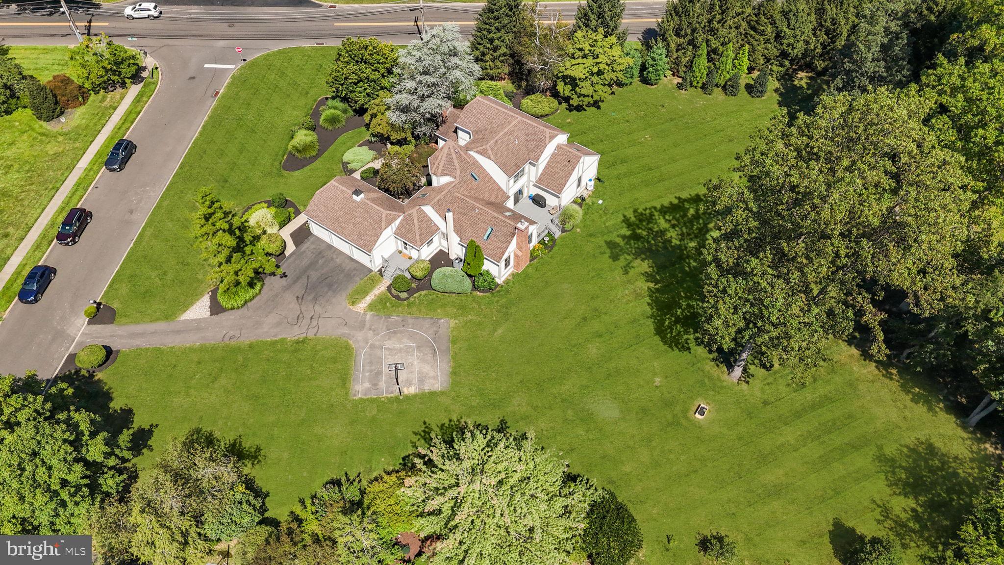 EAGLES MERE - Residential