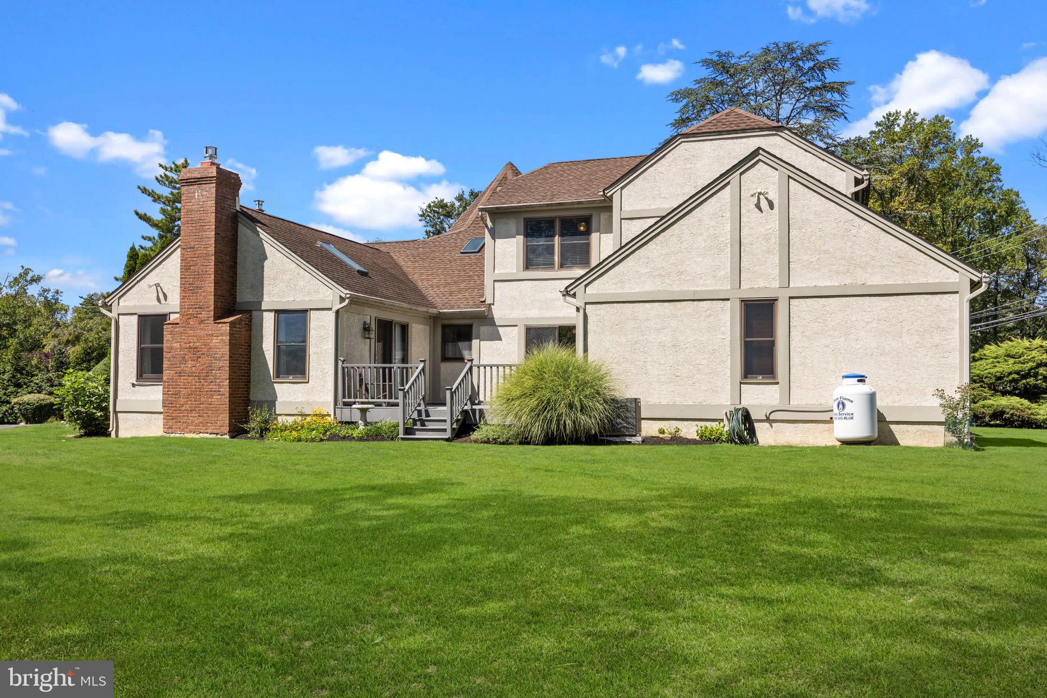 EAGLES MERE - Residential