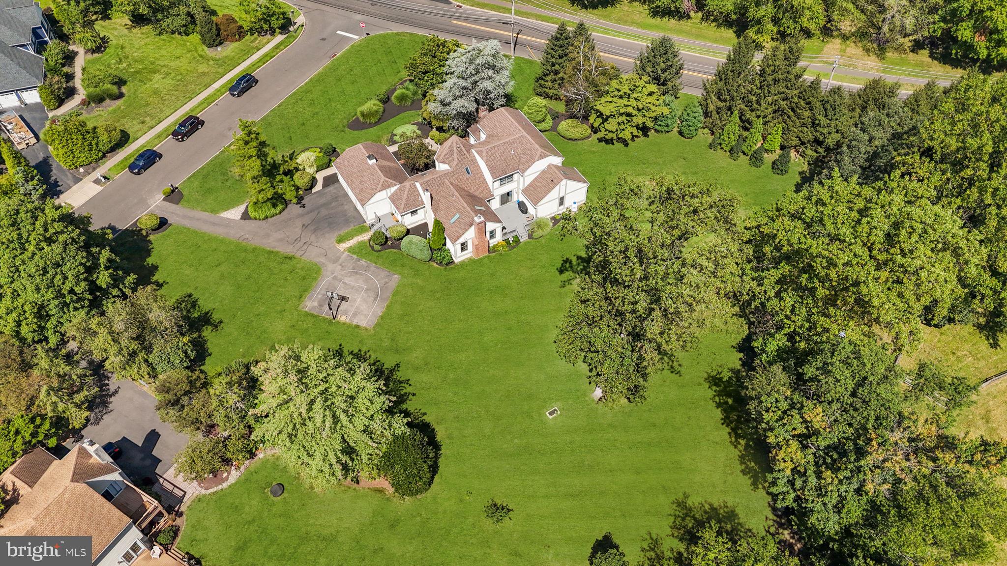 EAGLES MERE - Residential