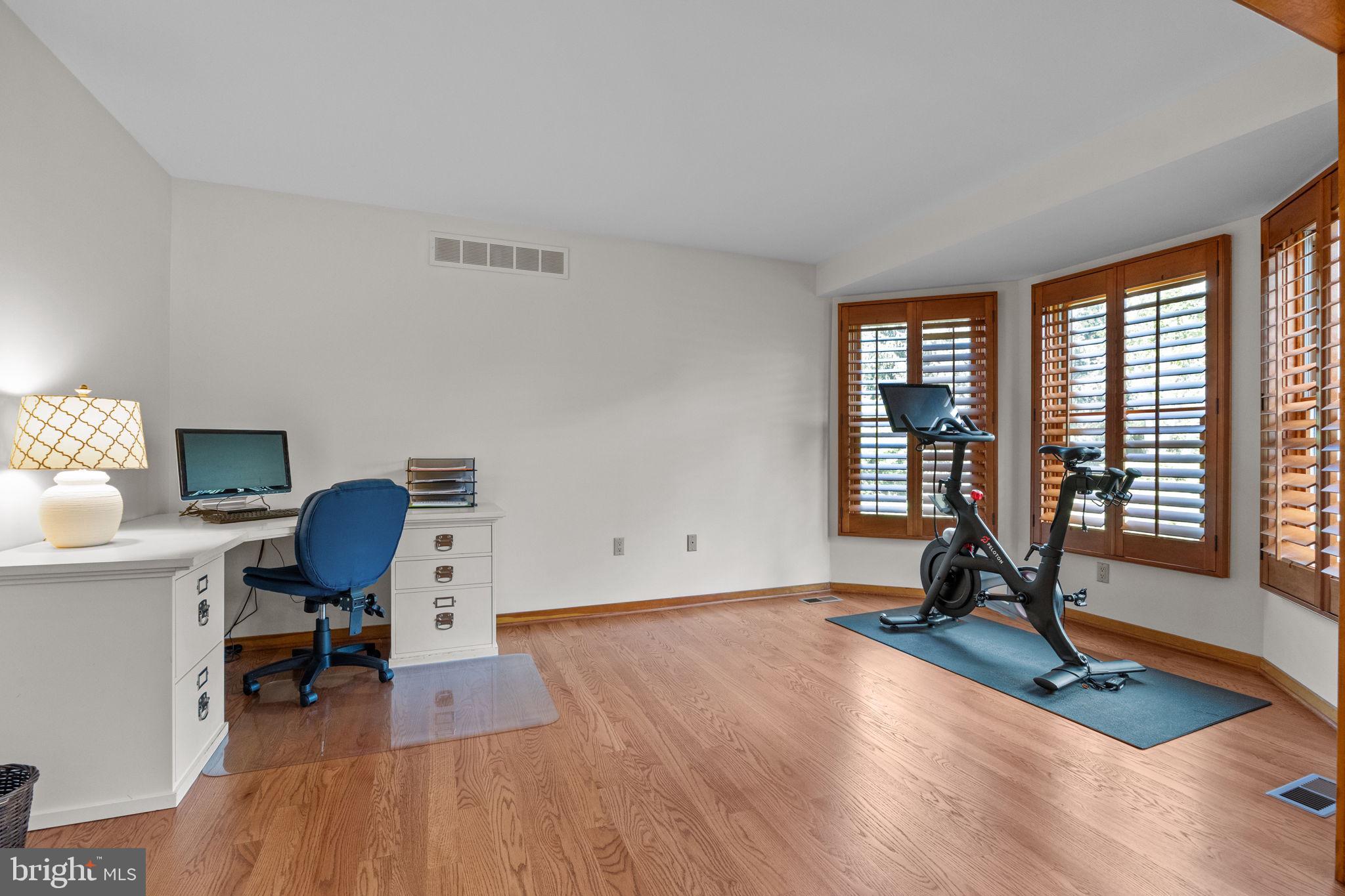 EAGLES MERE - Residential