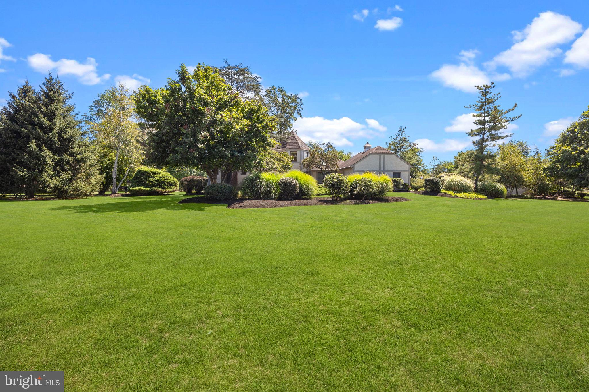 EAGLES MERE - Residential