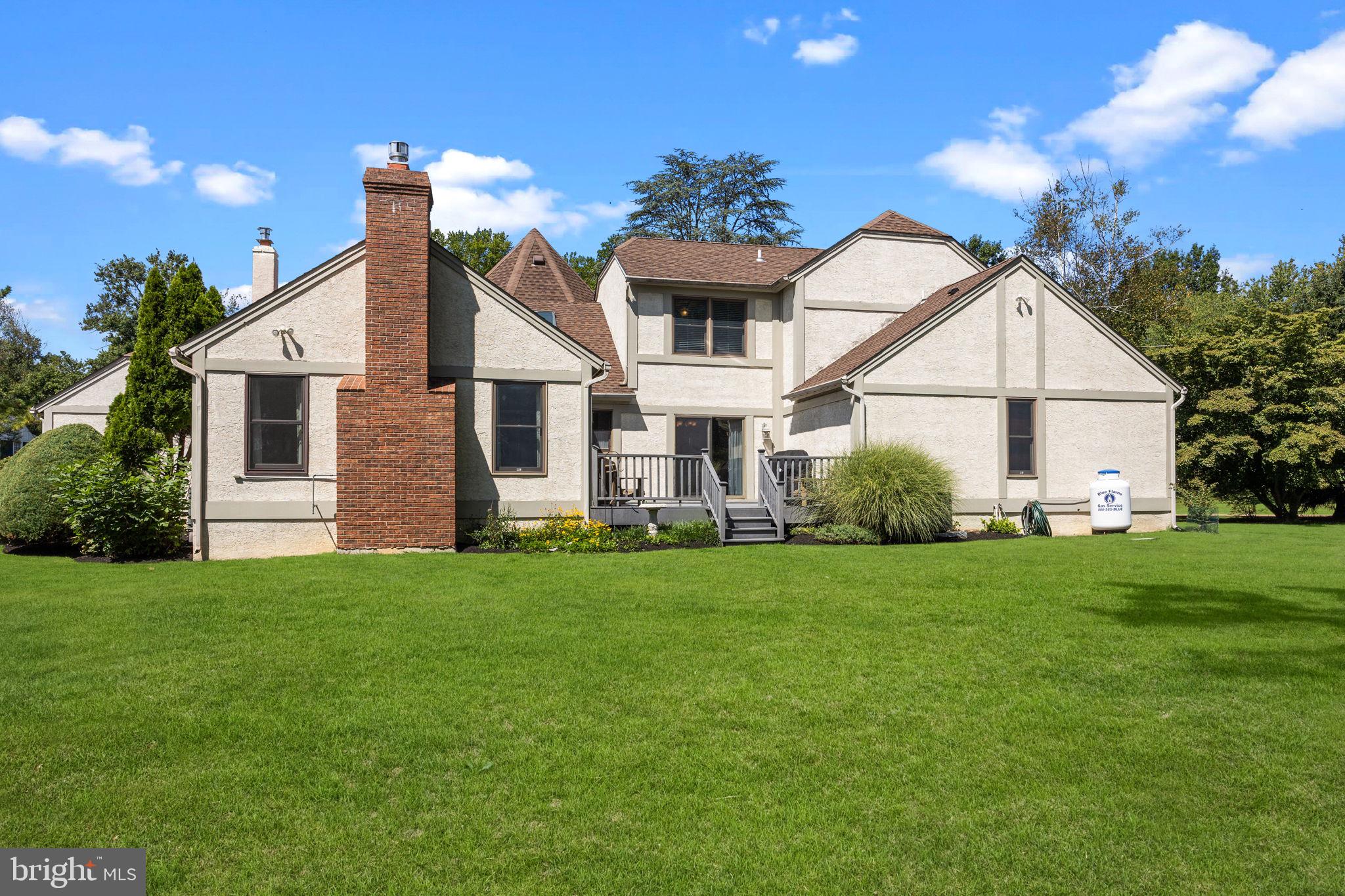 EAGLES MERE - Residential