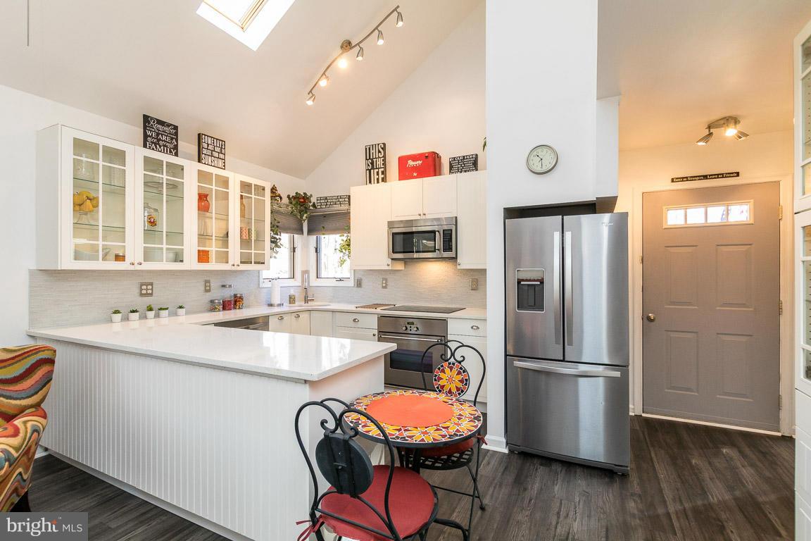 LAKE OF THE WOODS - Residential