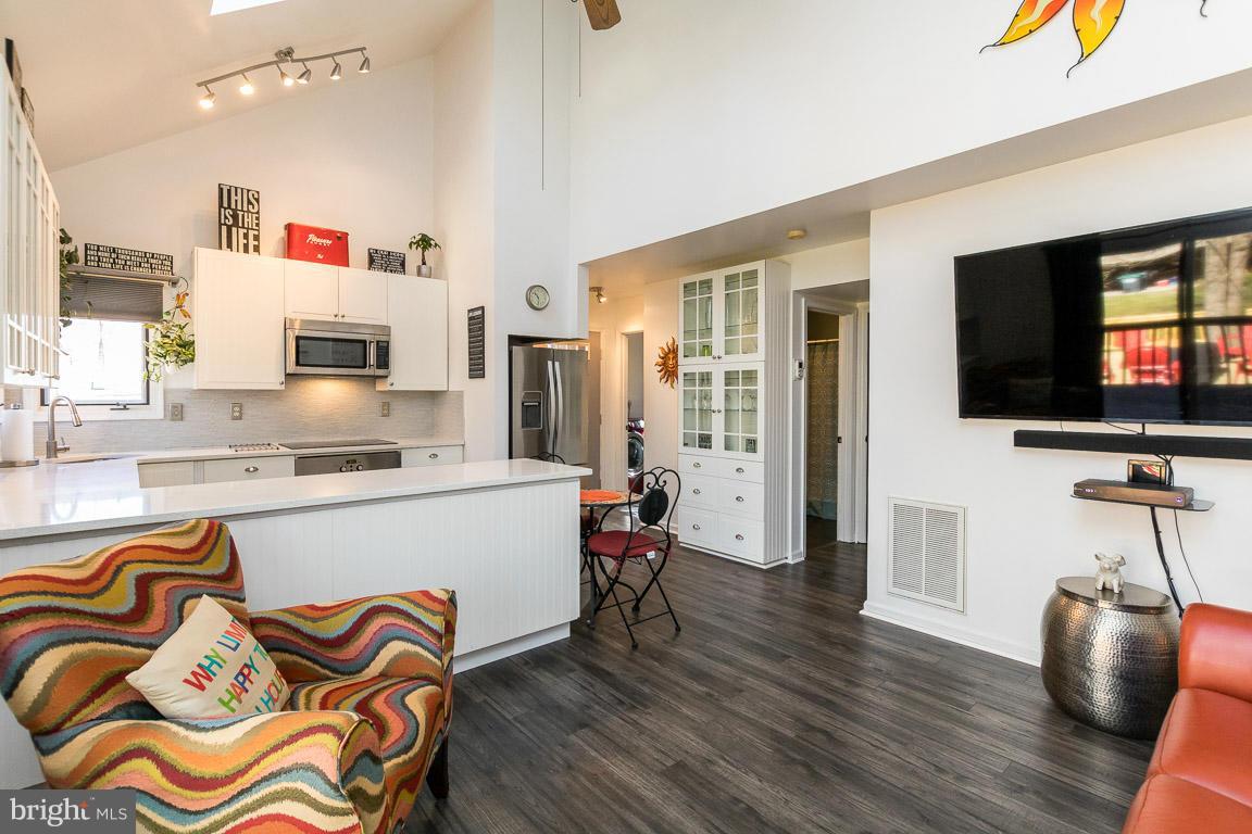 LAKE OF THE WOODS - Residential