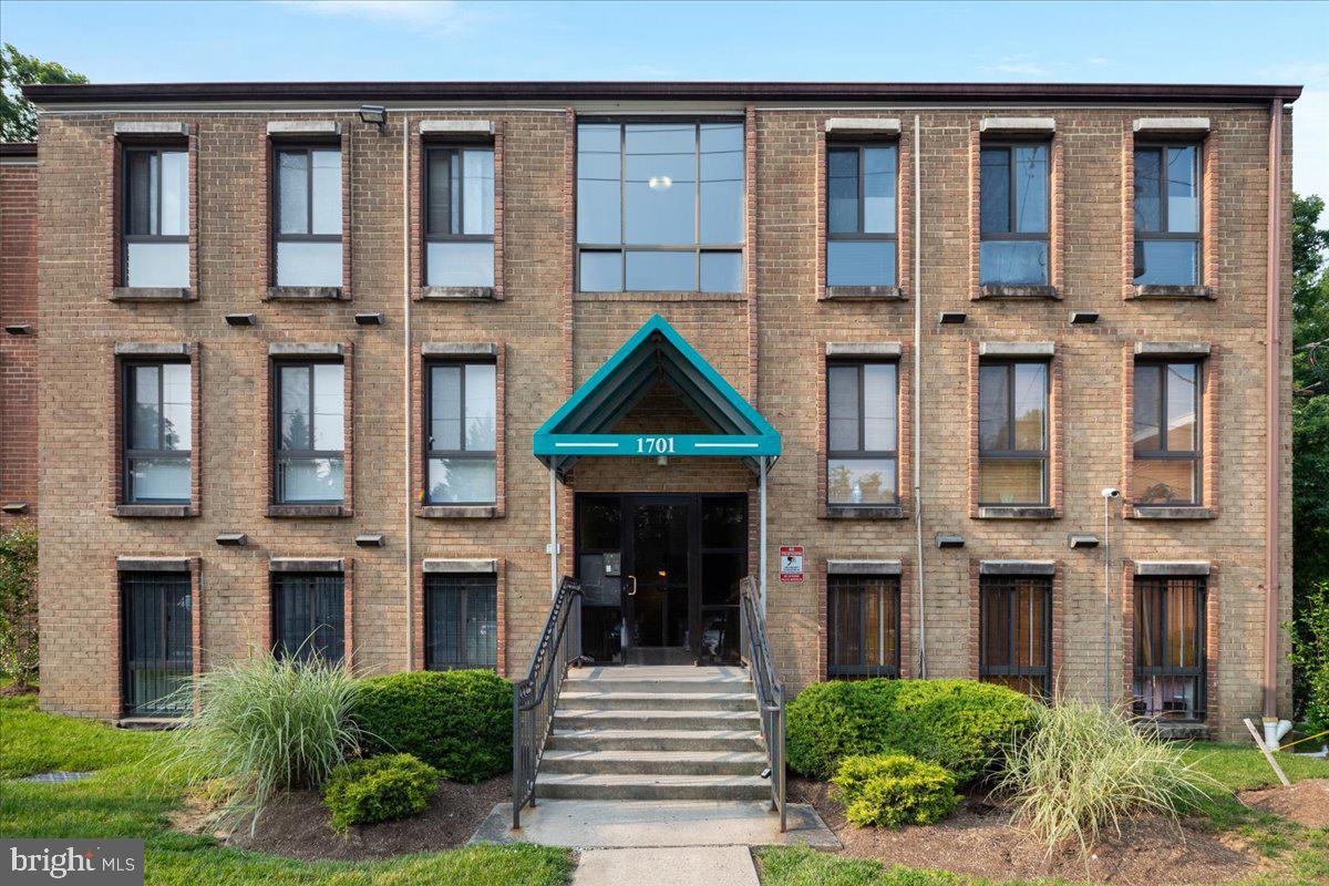 1701 GAINESVILLE STREET SE 101