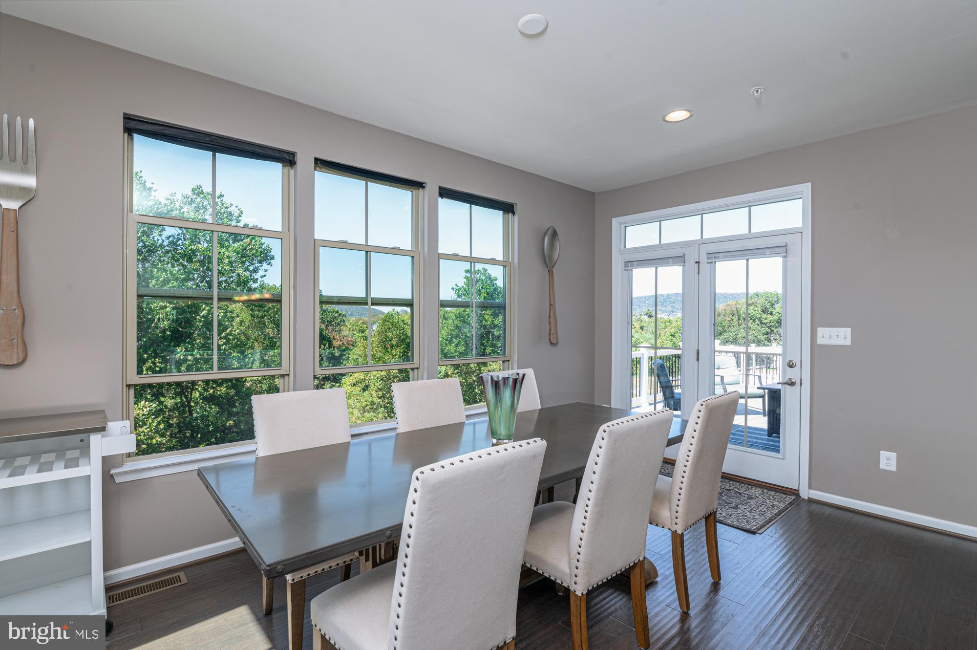 BRUNSWICK CROSSING - Residential