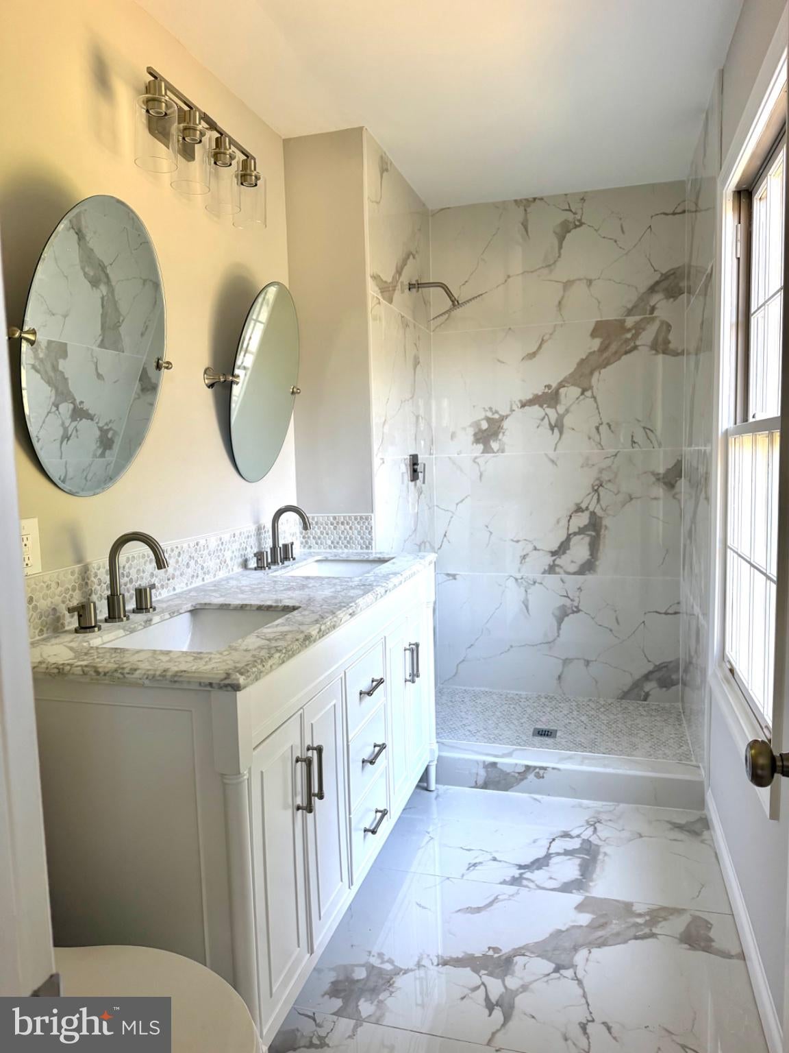 10607 MAPLE RIDGE DRIVE