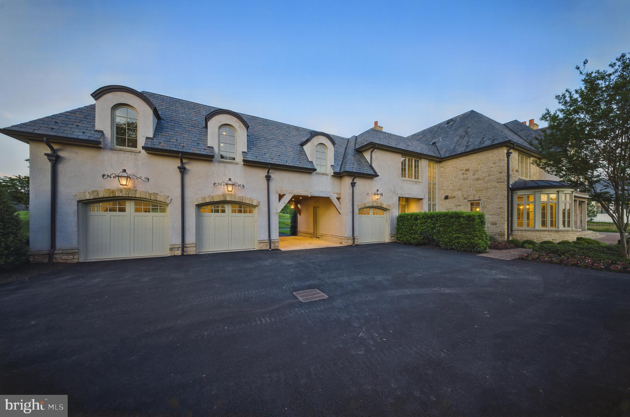 CREIGHTON FARMS - Residential