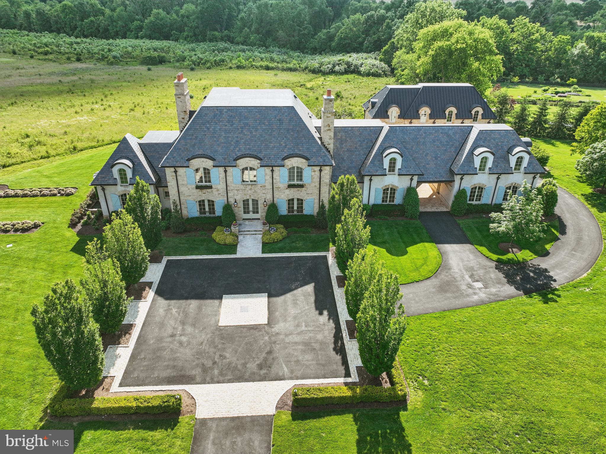 CREIGHTON FARMS - Residential