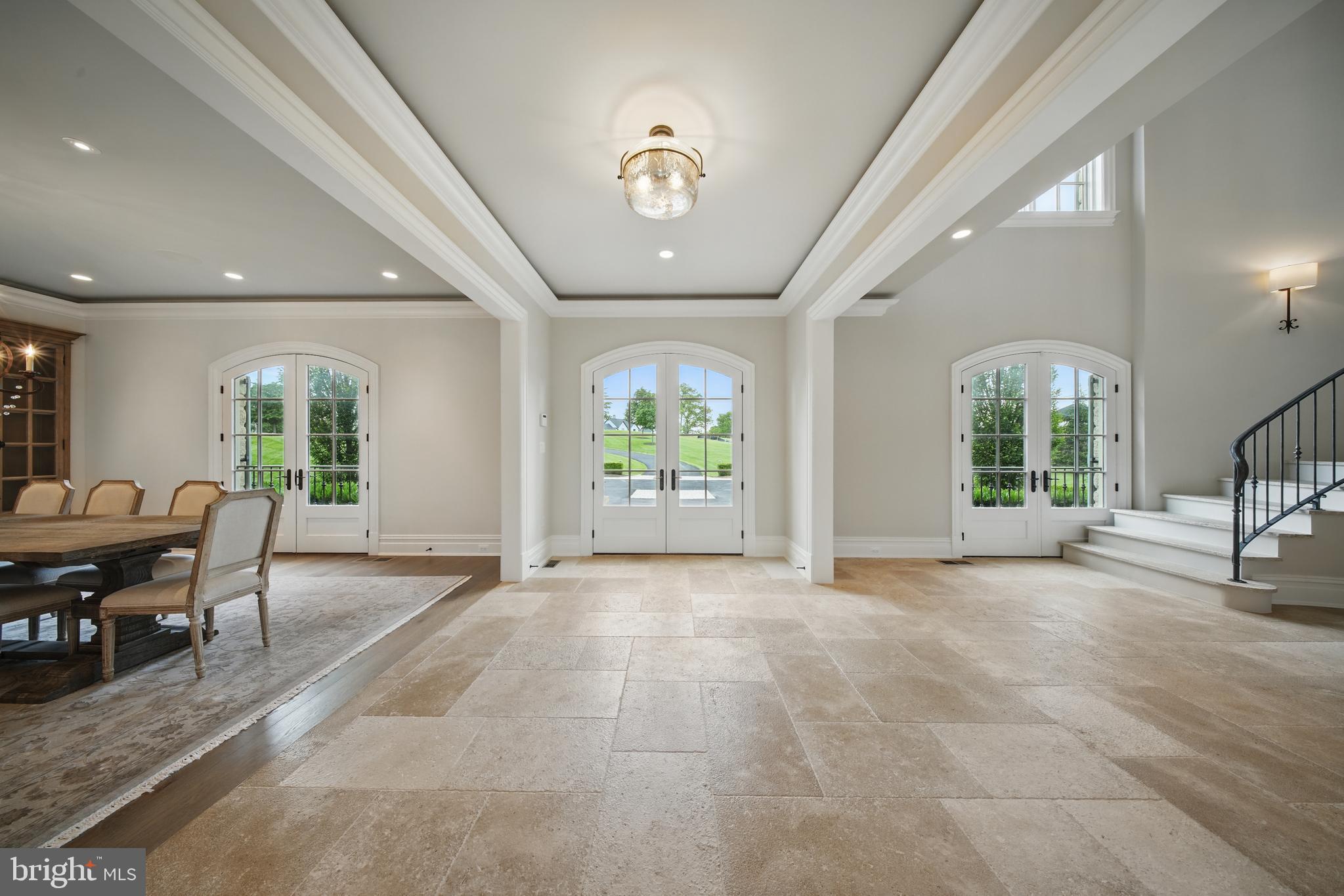 CREIGHTON FARMS - Residential