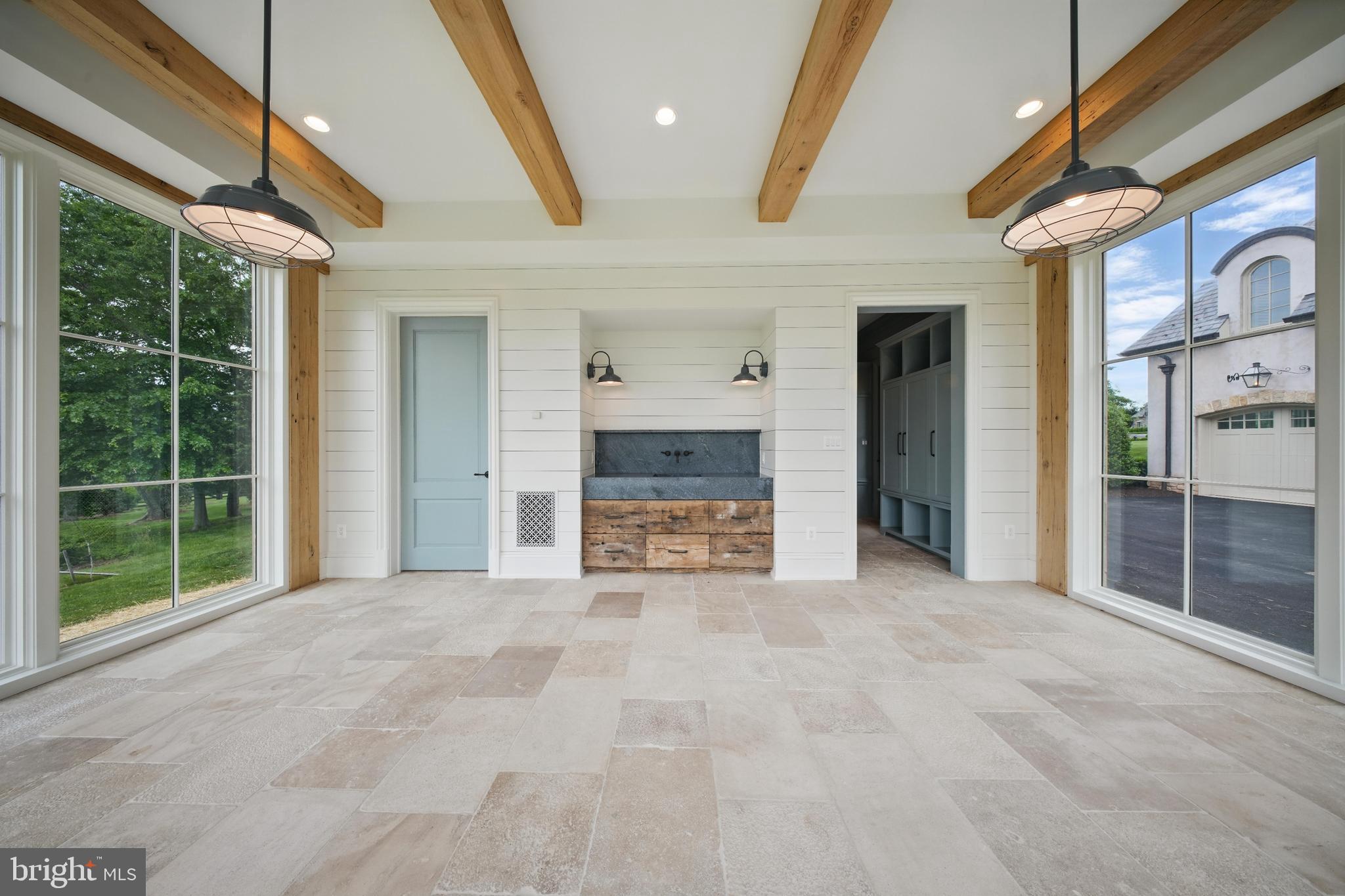 CREIGHTON FARMS - Residential