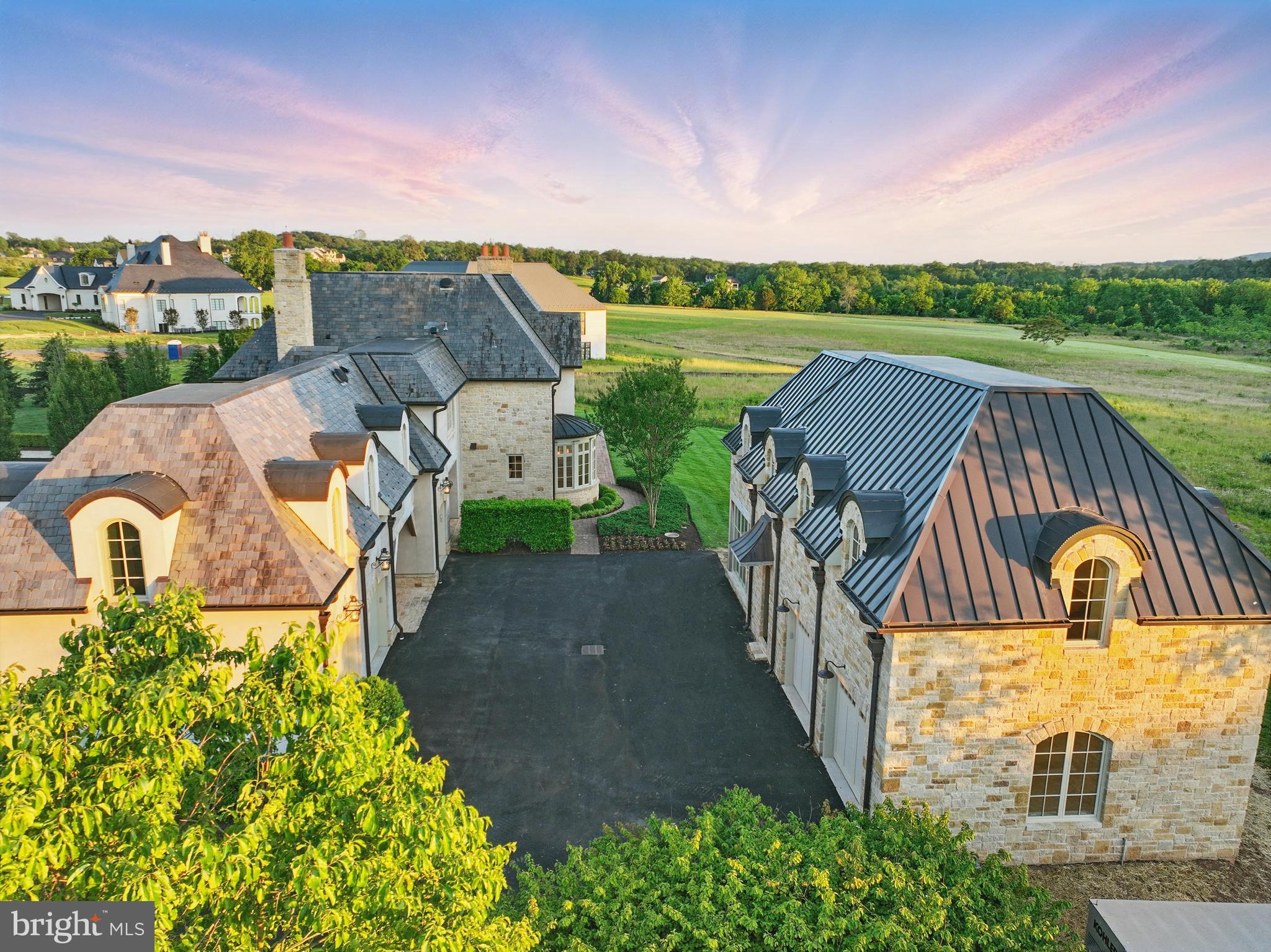 CREIGHTON FARMS - Residential